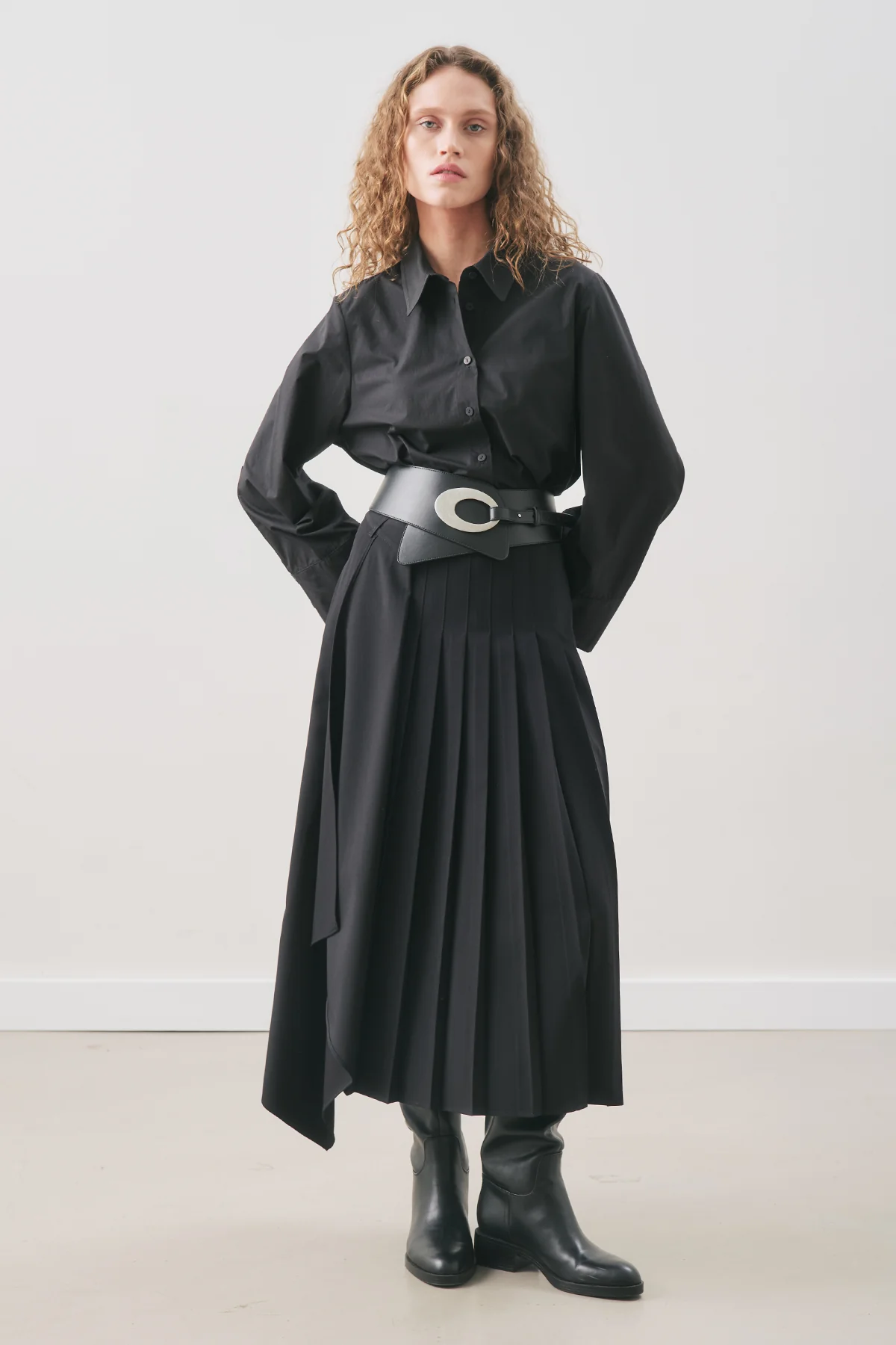 Pleated Wrap Skirt Black - Image 6