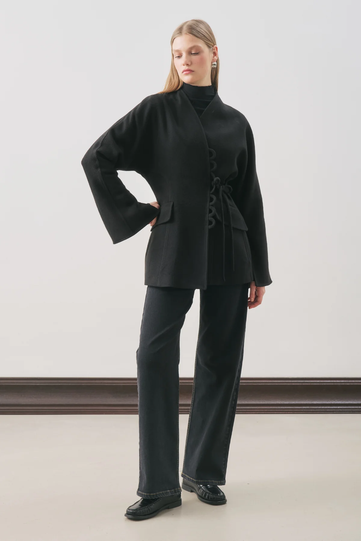 Aroa Tie-Detail Wool Coat Black - Image 5