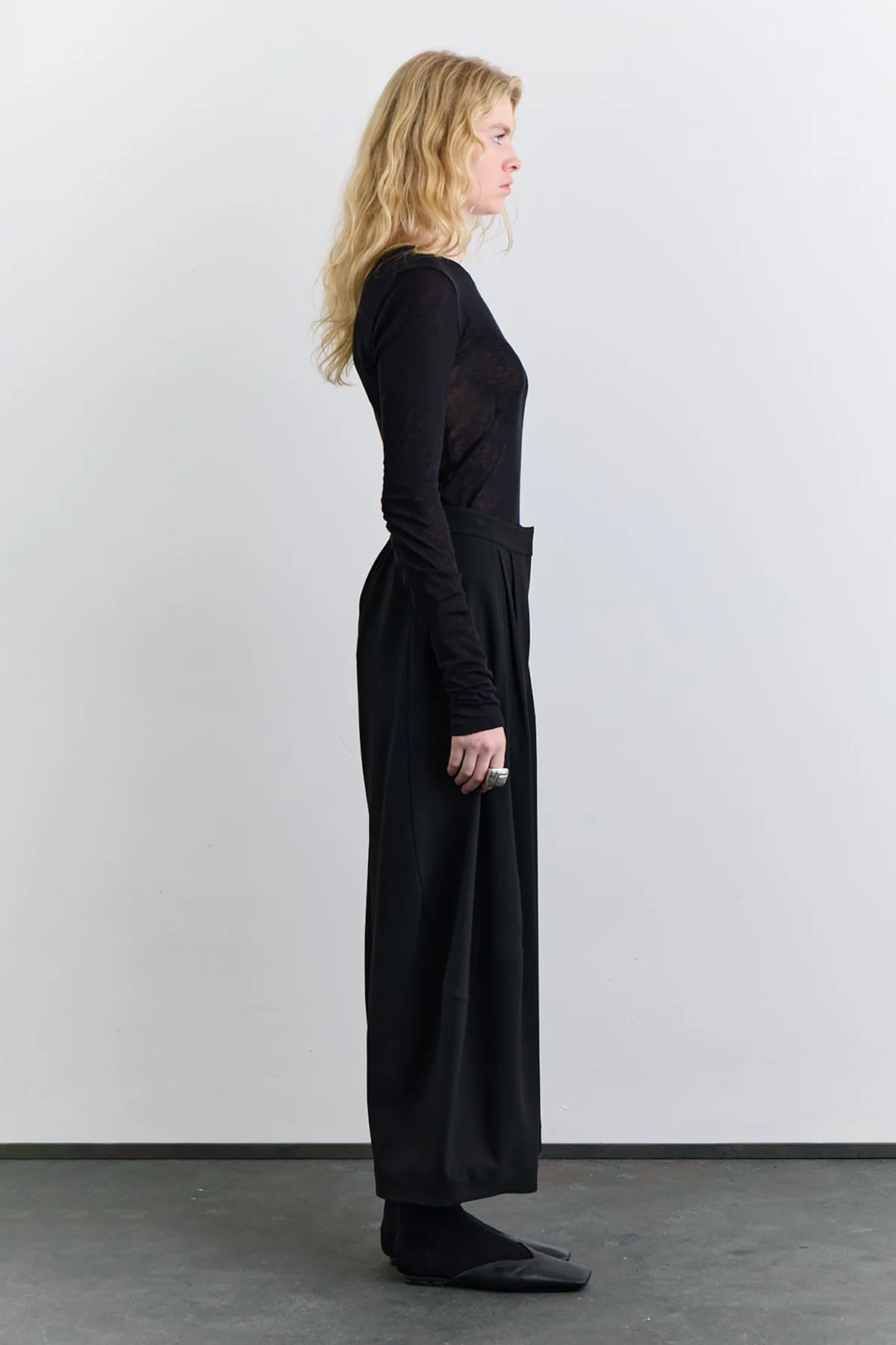 Balloon Leg Fabric Trousers Black - Image 4