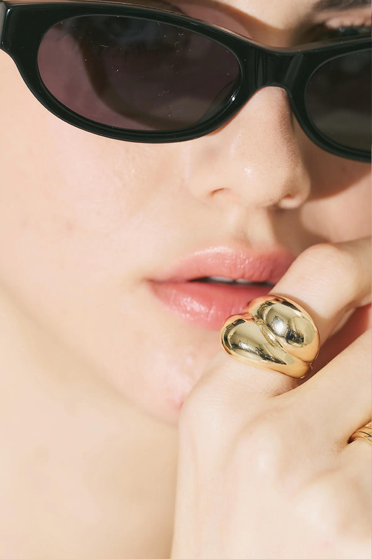 Bold Ring Gold - Image 2