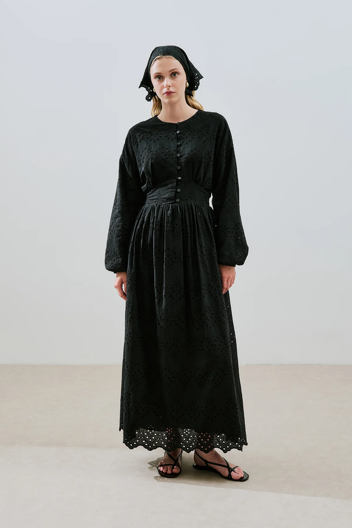 Broderie Button Dress Black