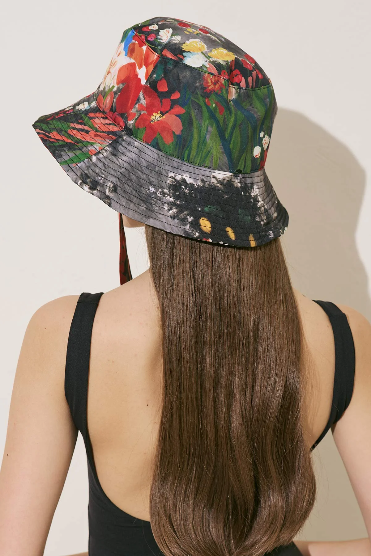 Bucket Hat With String Dark Garden - Image 5