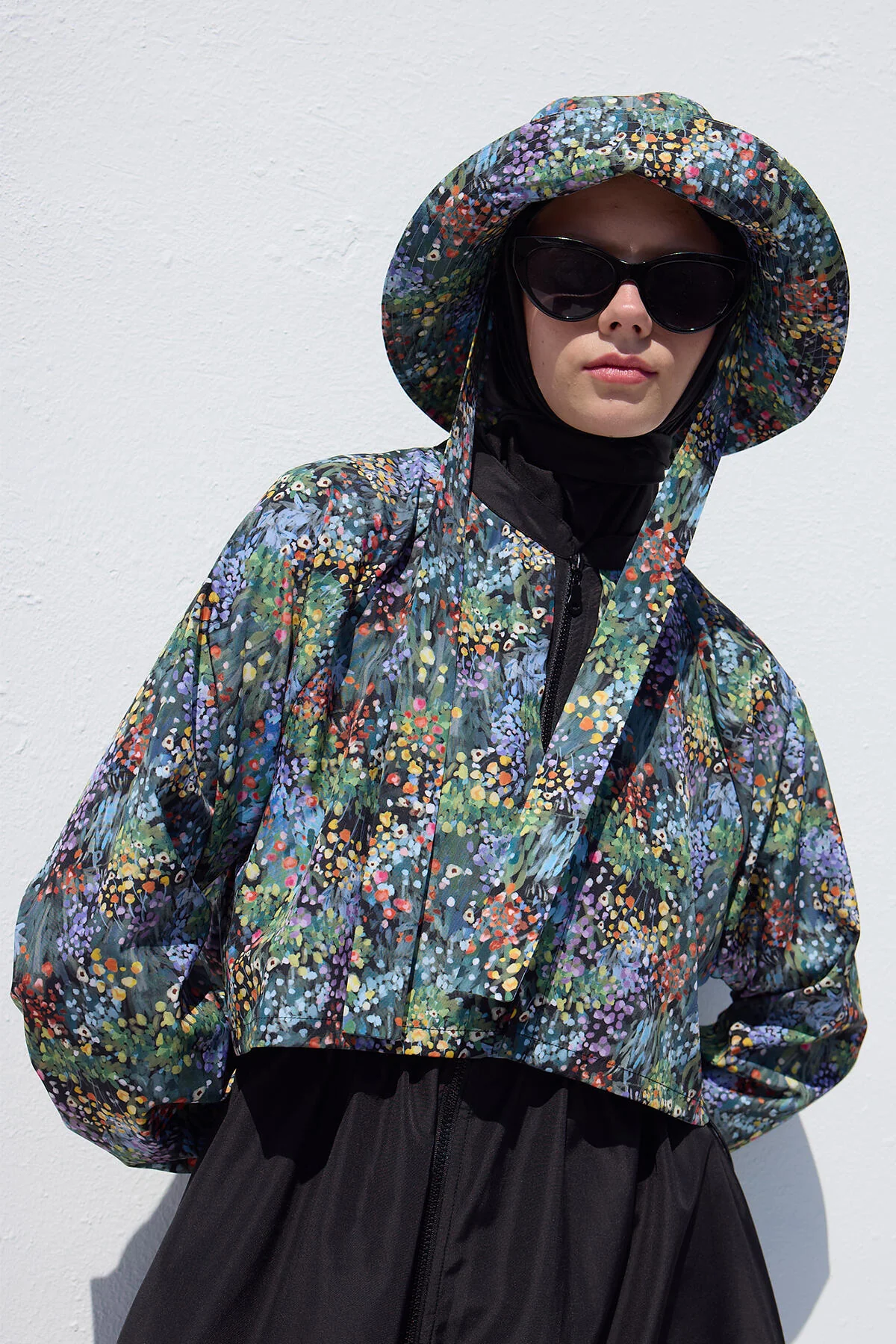 Bucket Hat With String Tiny Flower - Image 3
