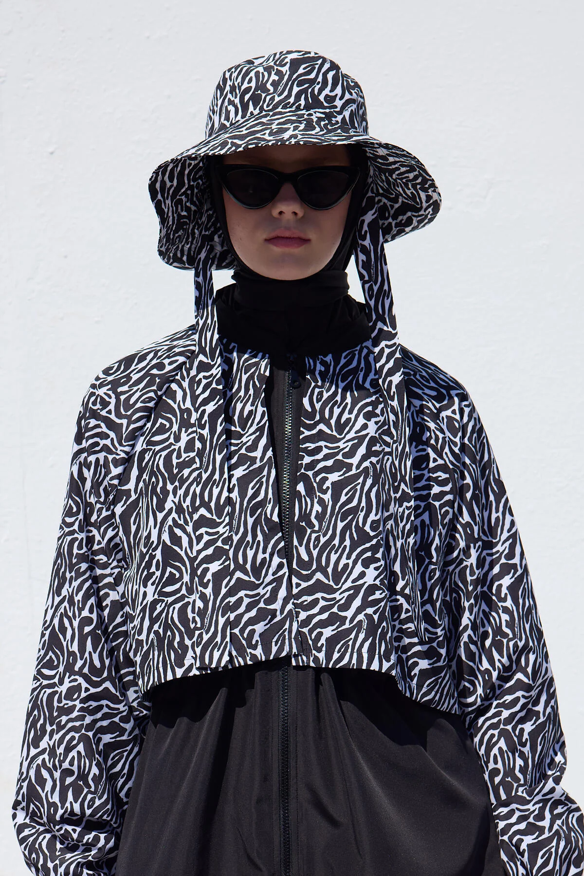 Bucket Hat With String Zebra - Image 3