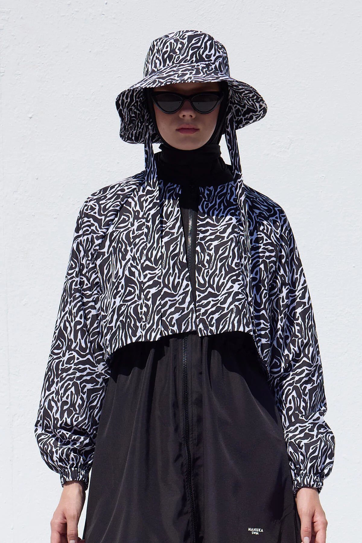 Bucket Hat With String Zebra - Image 4