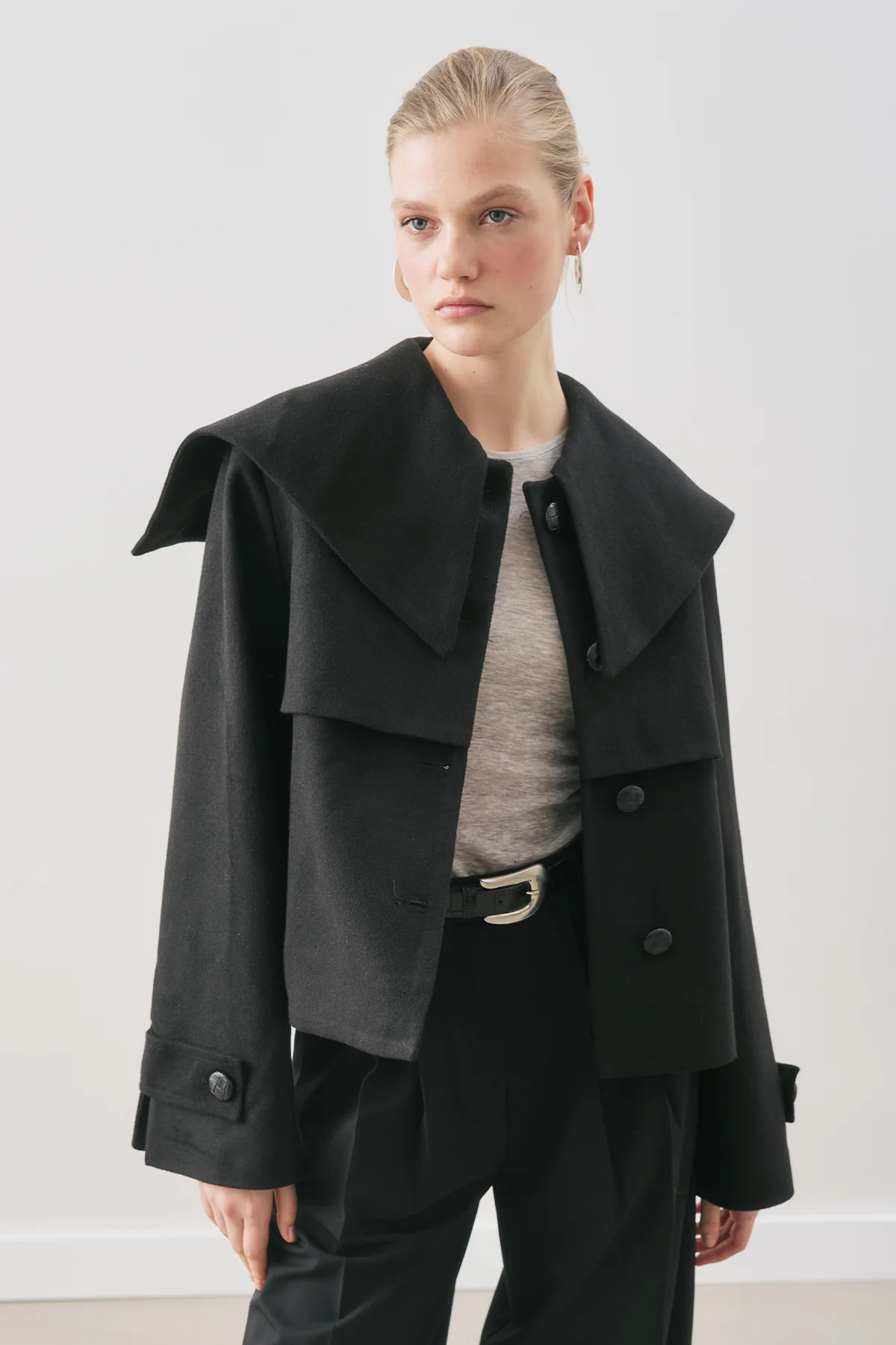 Button-Detail Wool Coat Black - Image 5