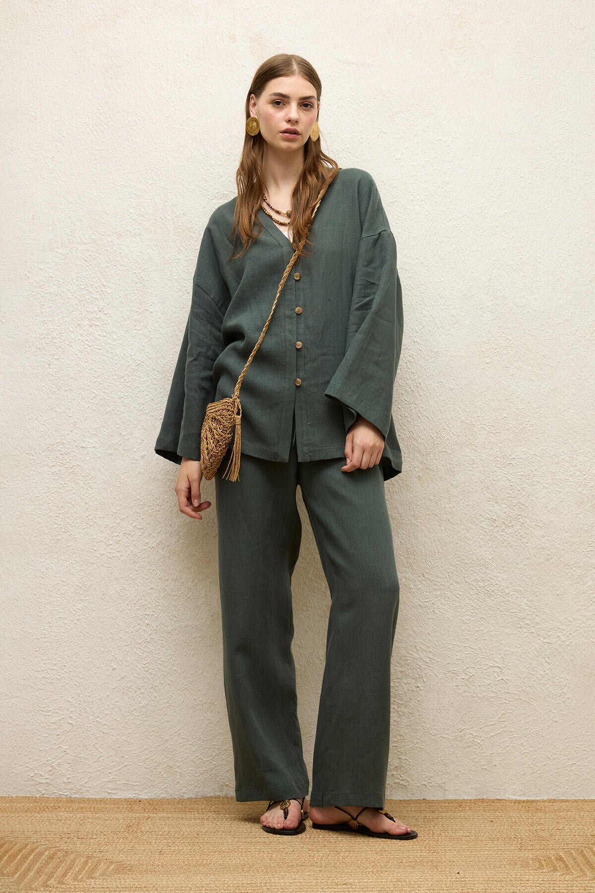 Buttoned Linen Shirt Green - Image 2