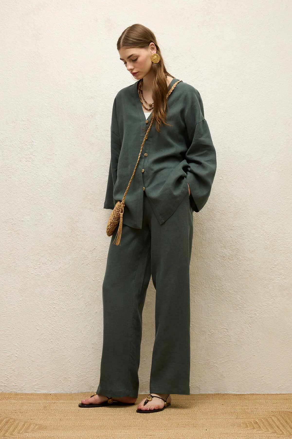 Buttoned Linen Shirt Green - Image 7