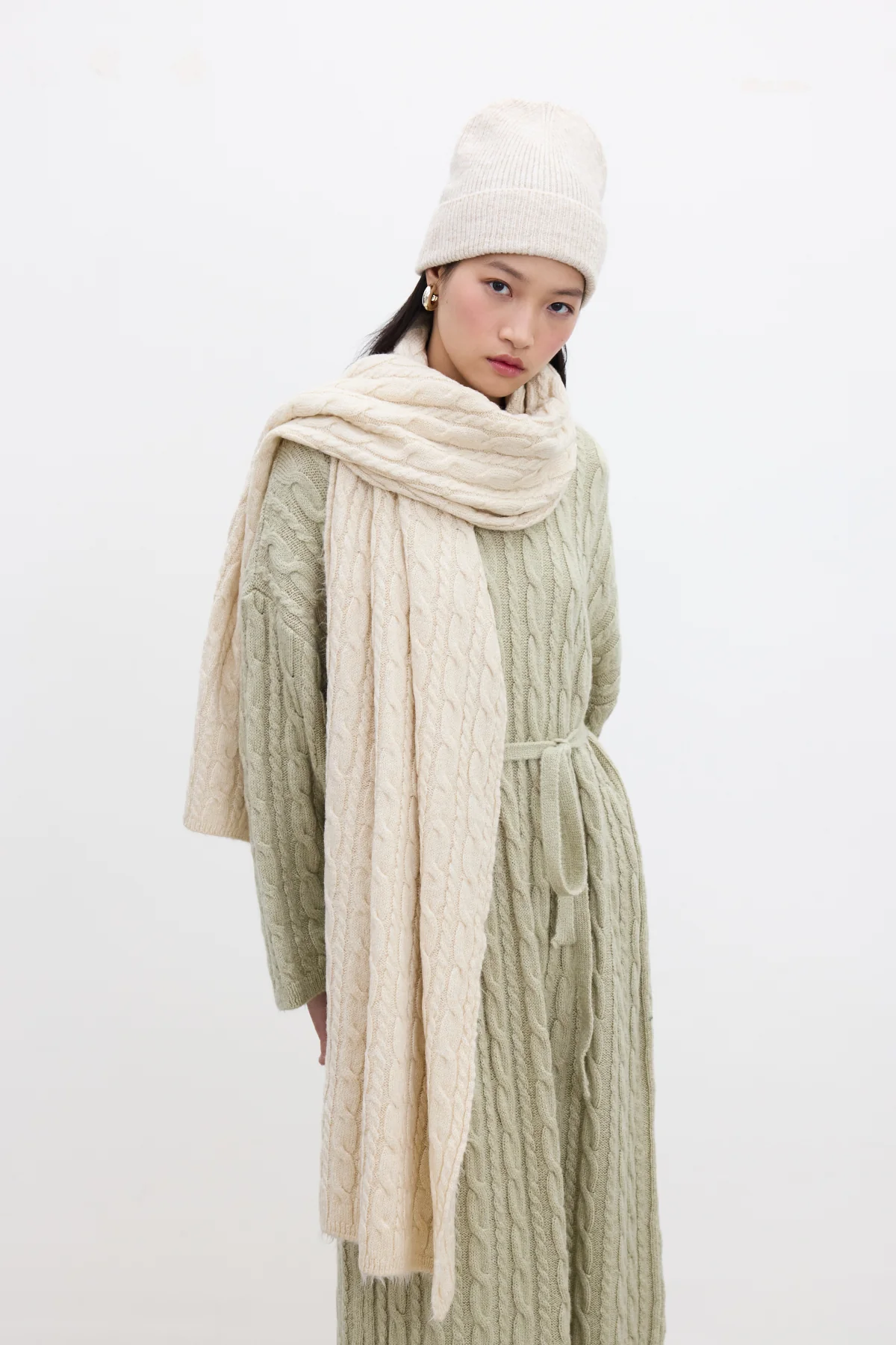Cable-Knit Scarf Beige - Image 3