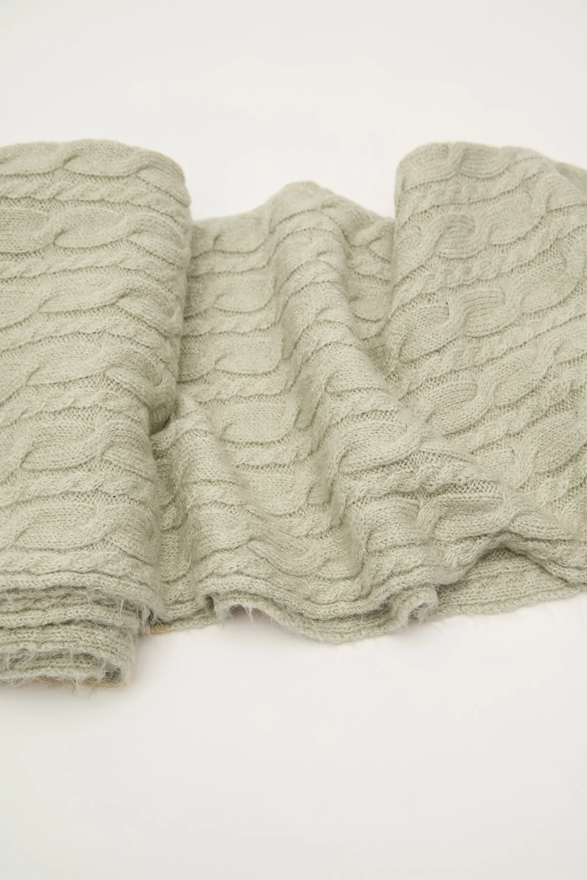 Cable-Knit Scarf Soft Green - Image 6