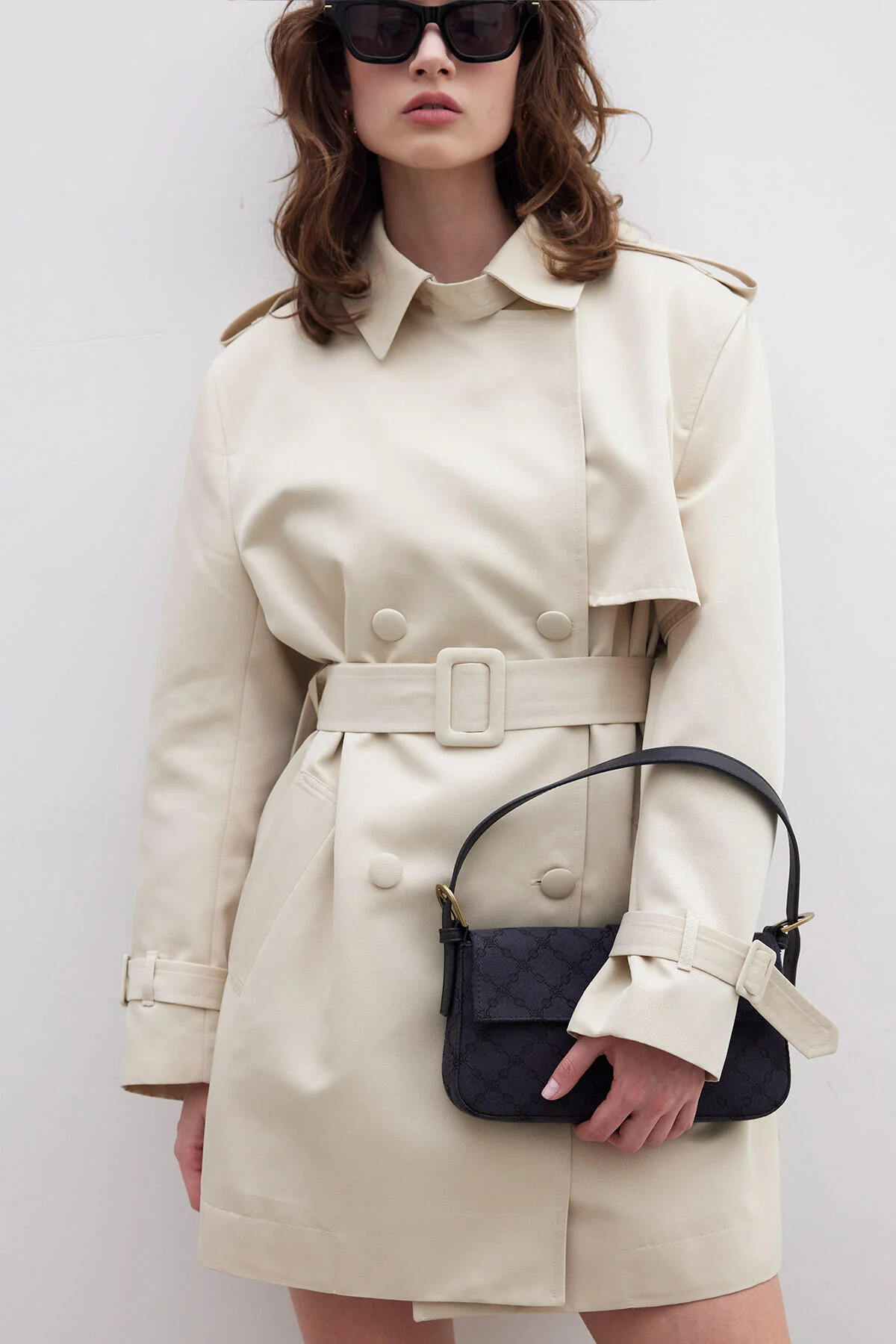 Chelsea Double-Breasted Trench Coat Beige - Image 8