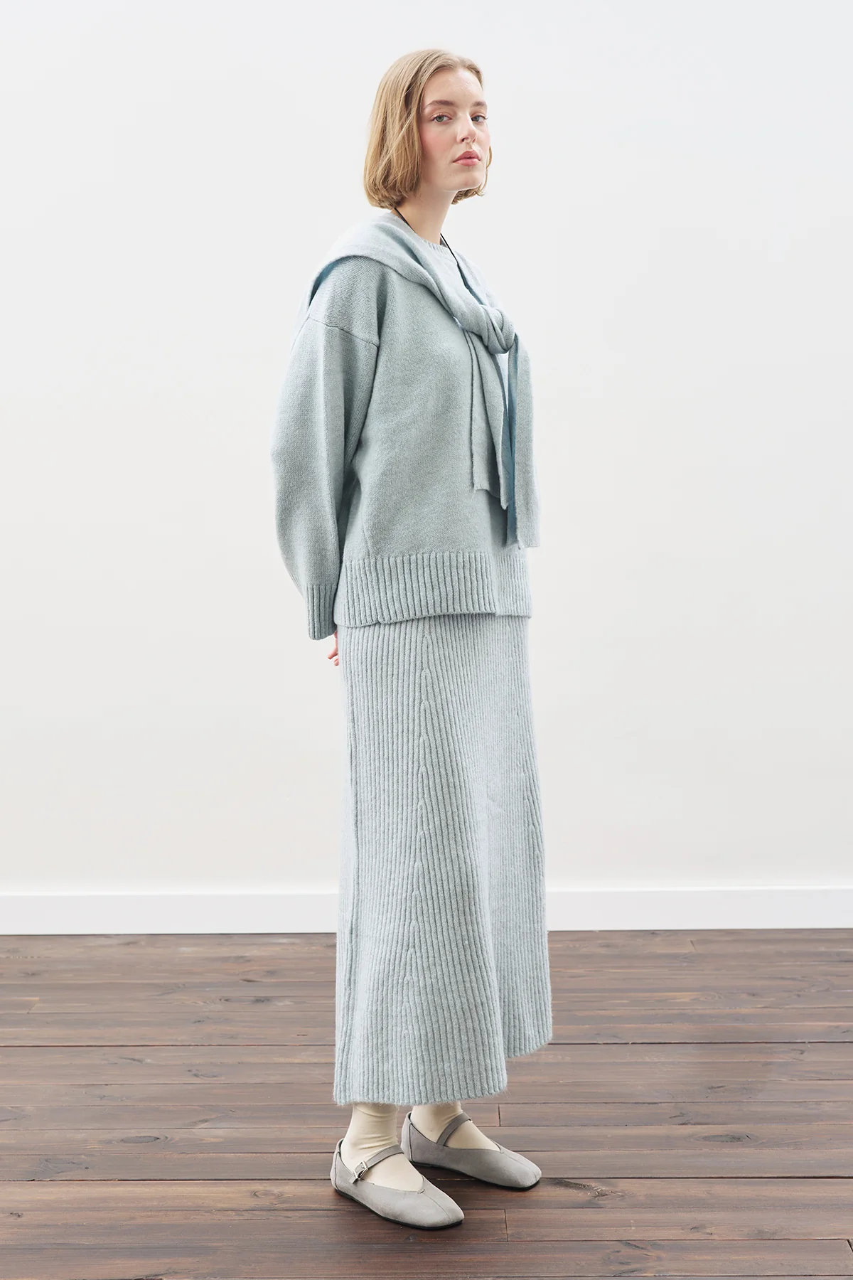 Chunky Oversized Sweater Blue - Image 3
