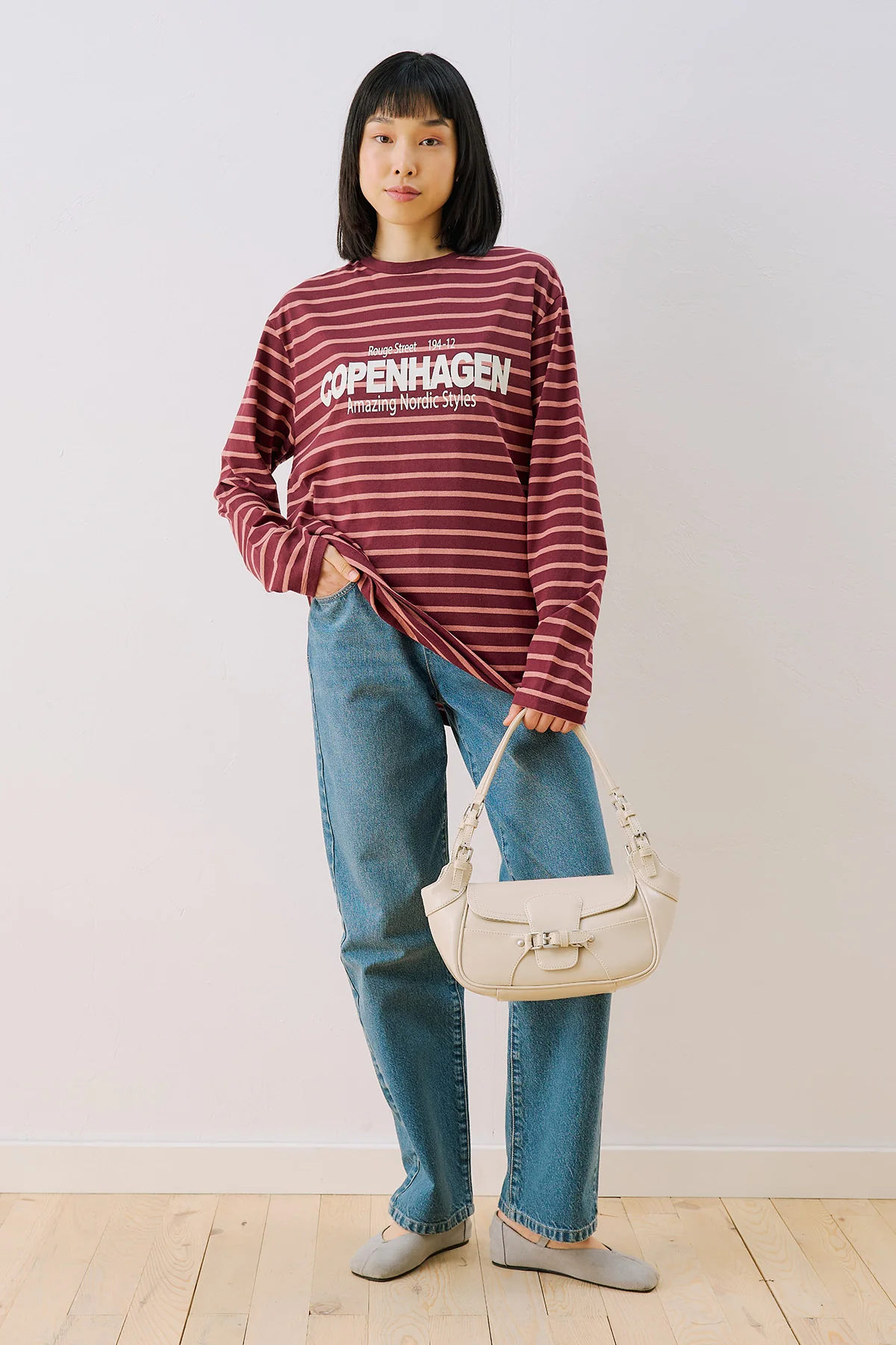 Oversized Striped T-Shirt Burgundy - Image 4