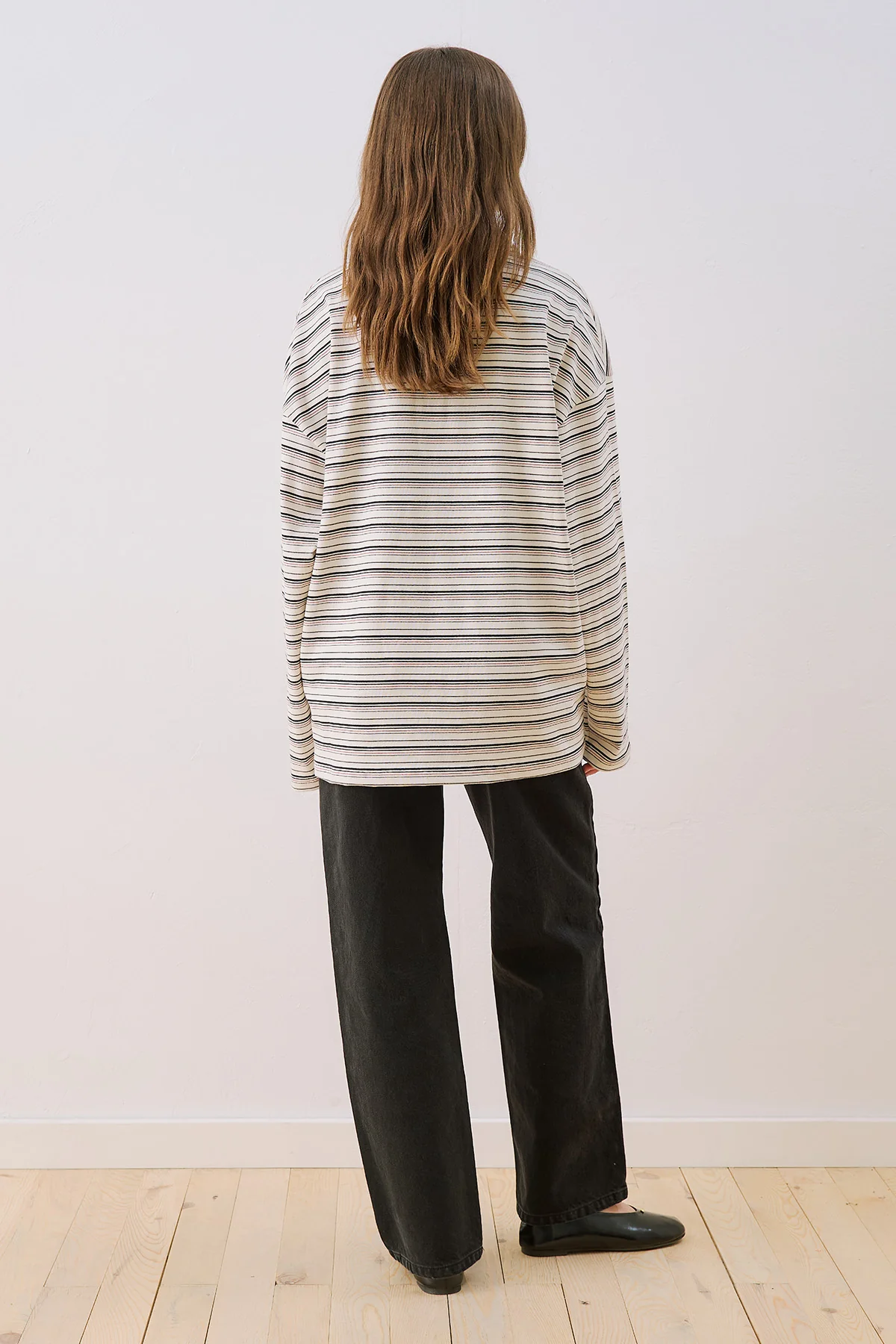 Sweatshirt With Striped Collar Detail Black - Image 9