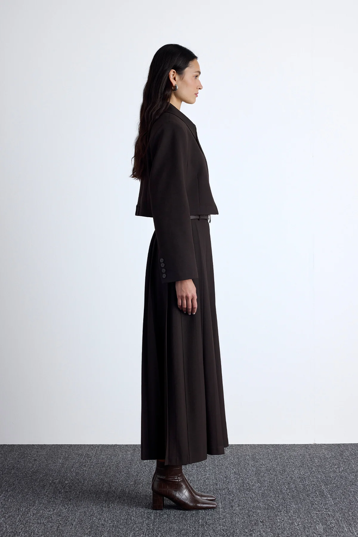 Classic Crop Blazer Dark Brown - Image 6