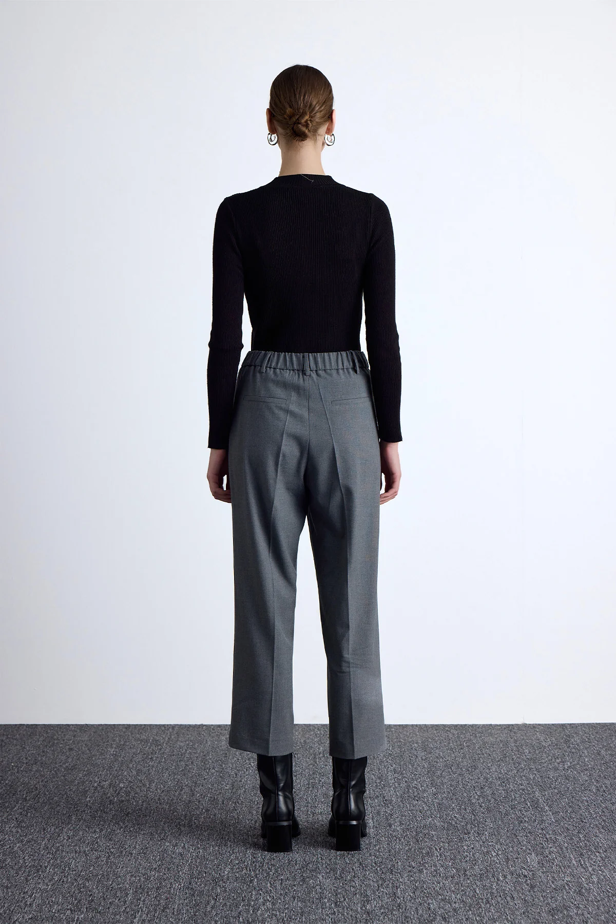 Classic Pleated Pants Grey - Image 6