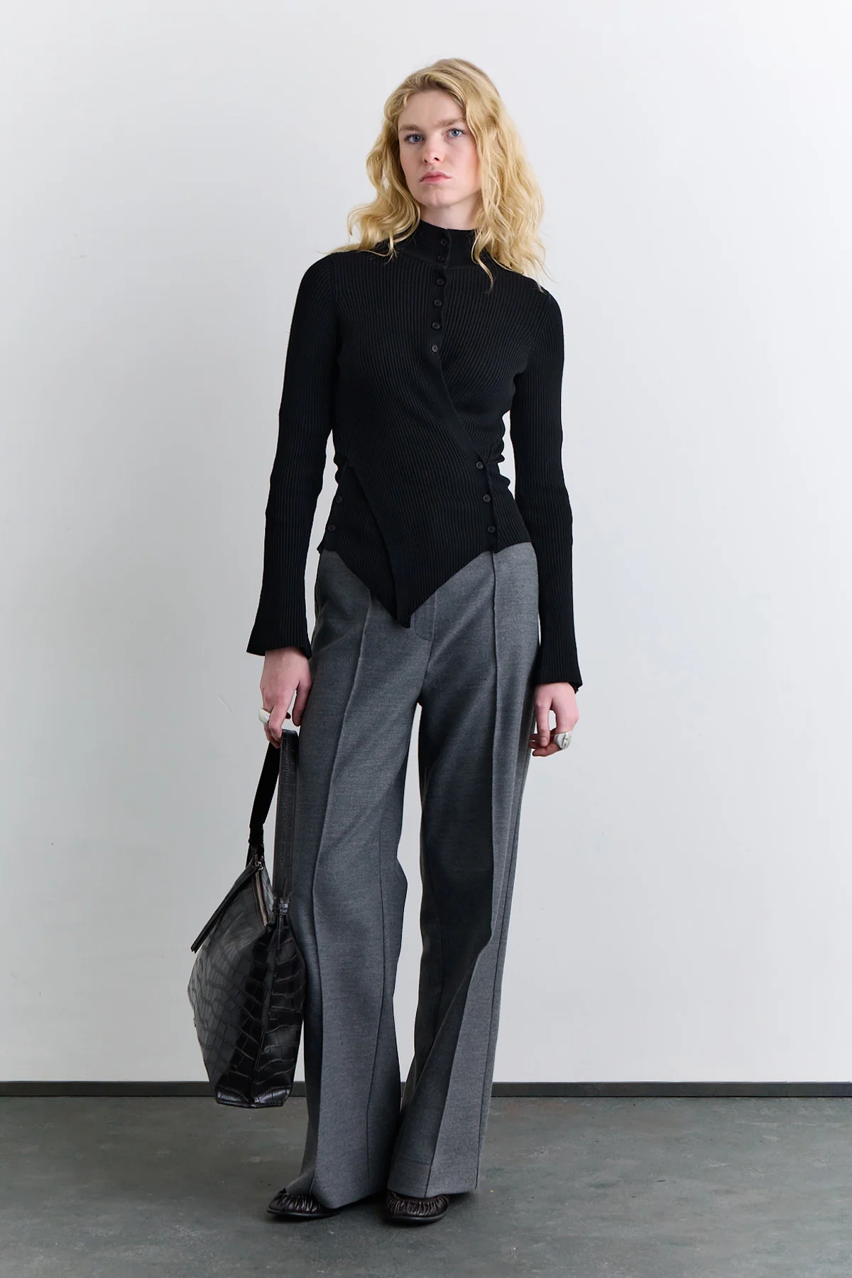 Classic Pleated Trousers Grey - Image 3