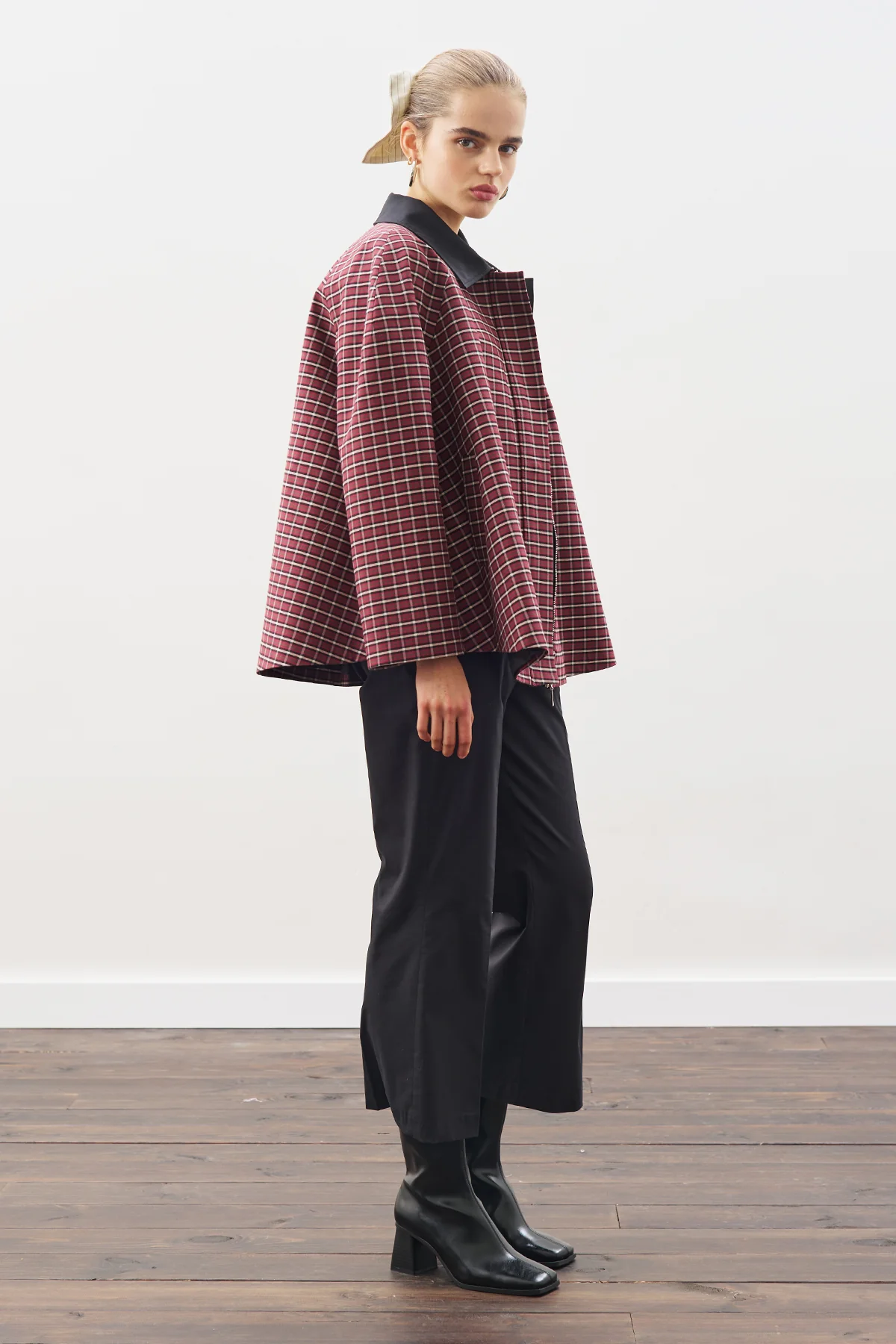 Contrast-Collar Trench Coat Plaıd - Image 2