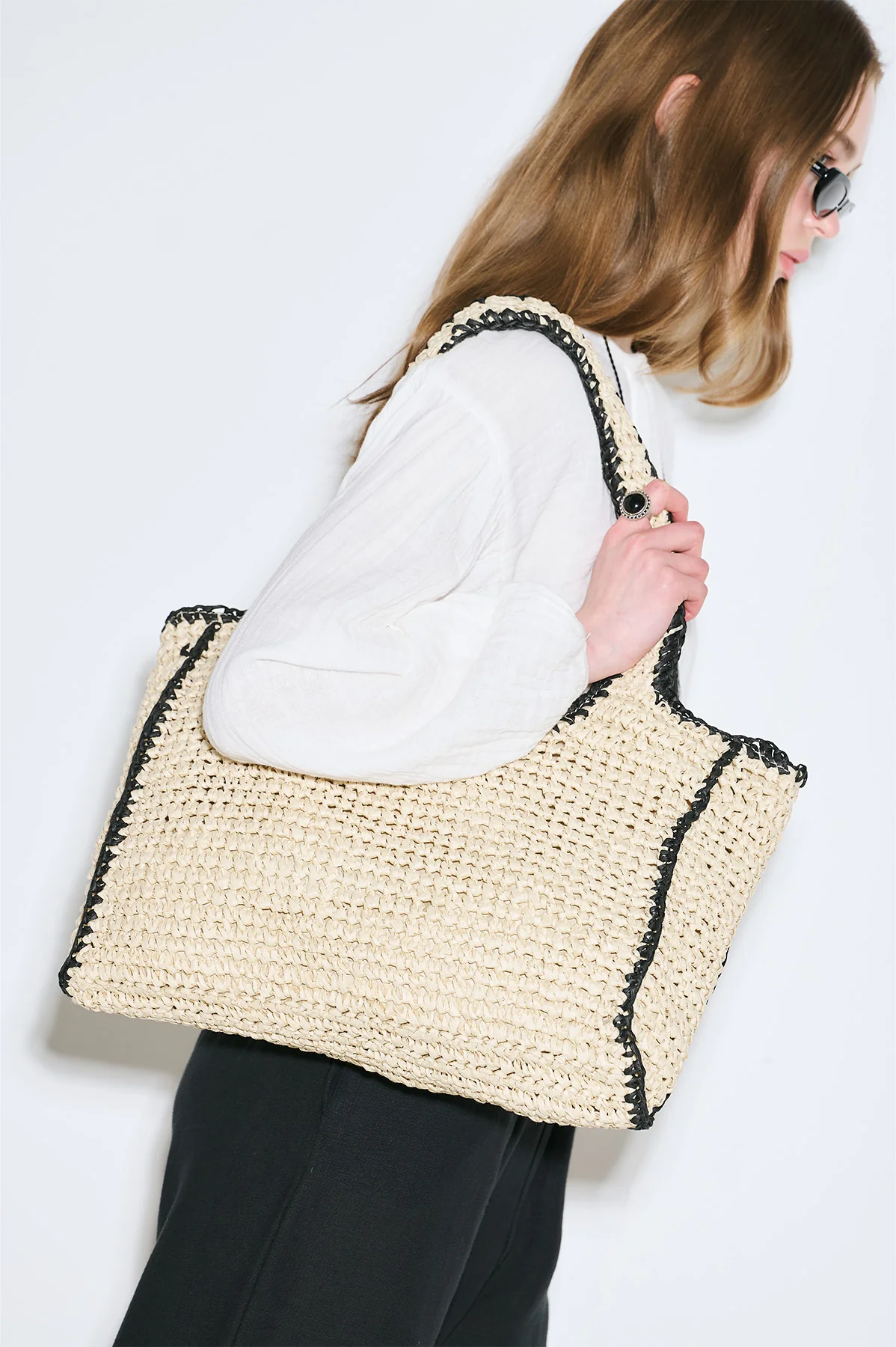Contrast-Detail Straw Bag Beige-Black Striped - Image 2