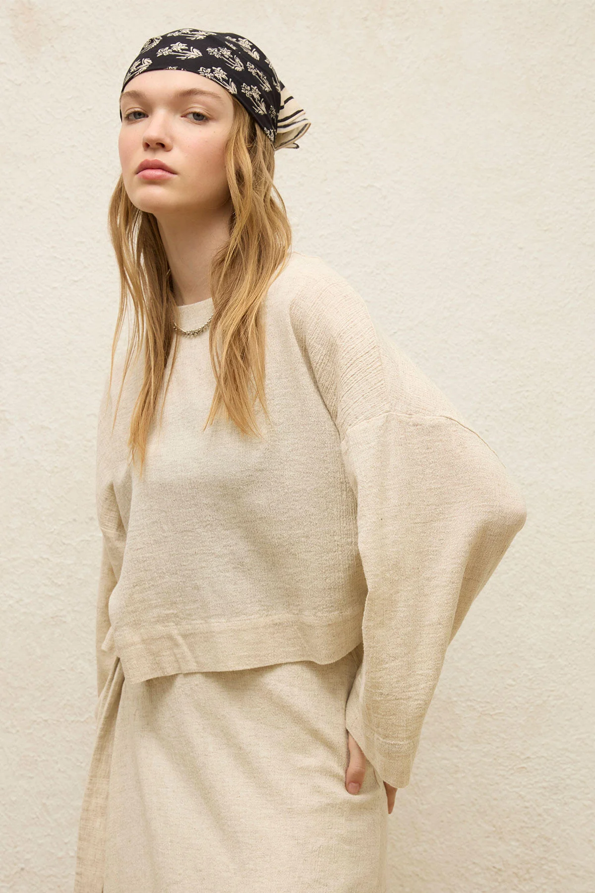 Cotton Wide-Sleeve Crop Blouse Natural - Image 2