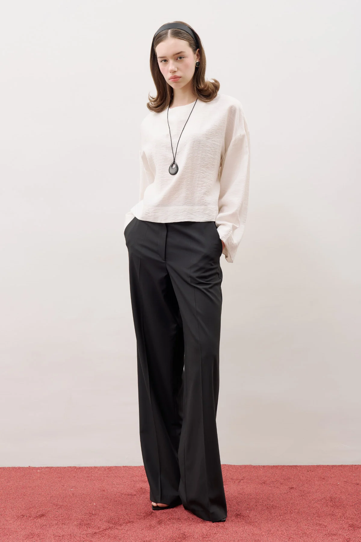 Crew-Neck Crop Top Ecru - Image 12