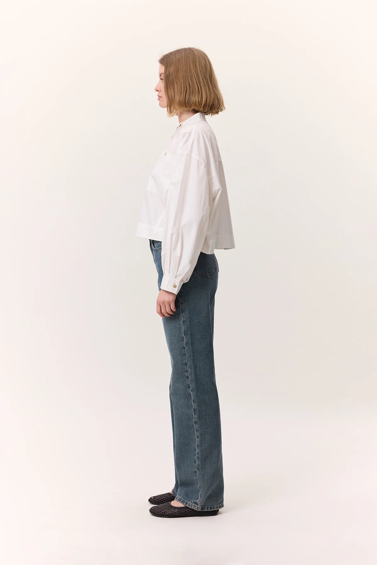 Cropped Shirt With Large Pockets Ecru - Image 9