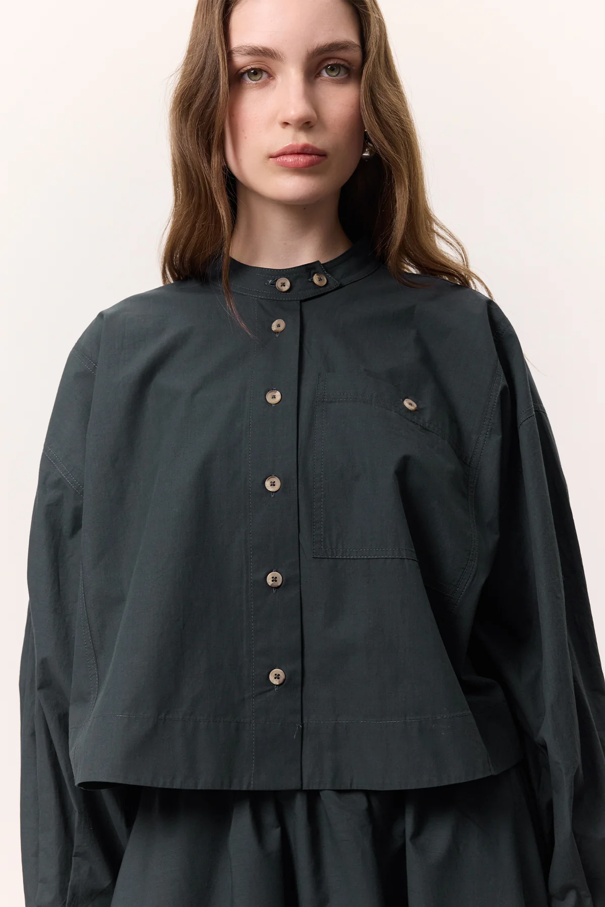 Cropped Shirt With Large Pockets Navy Blue - Image 5