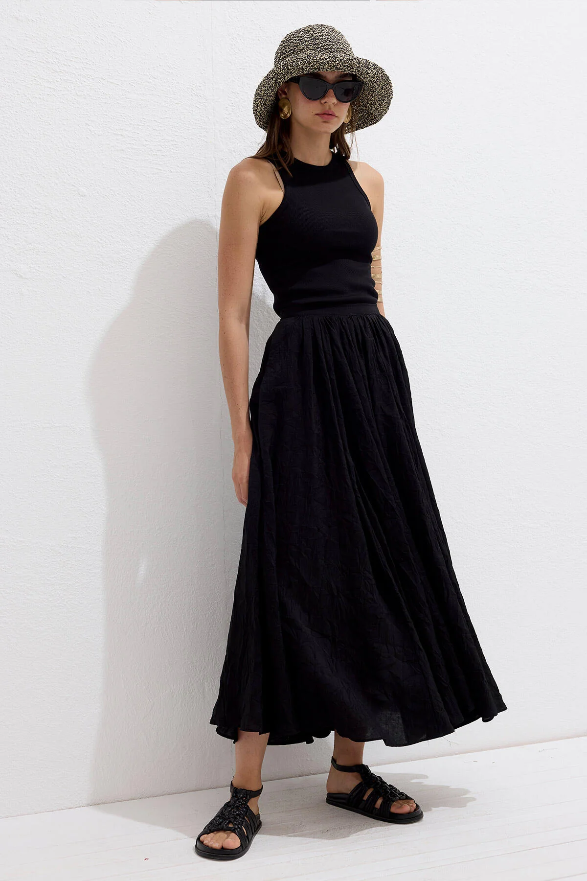 Crushed Effect Premium Skirt Black - Image 3