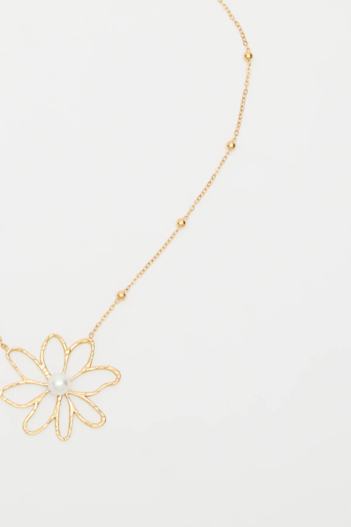 Daisy Pendant Necklace Gold - Image 3
