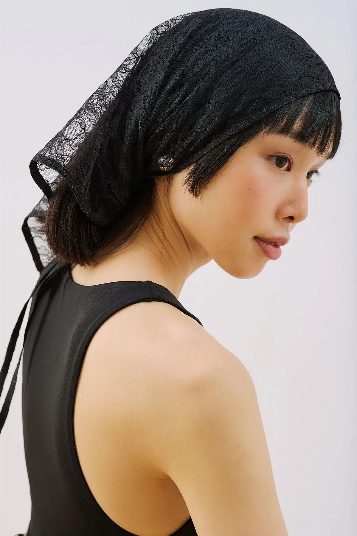 Lace Triangle Scarf Black