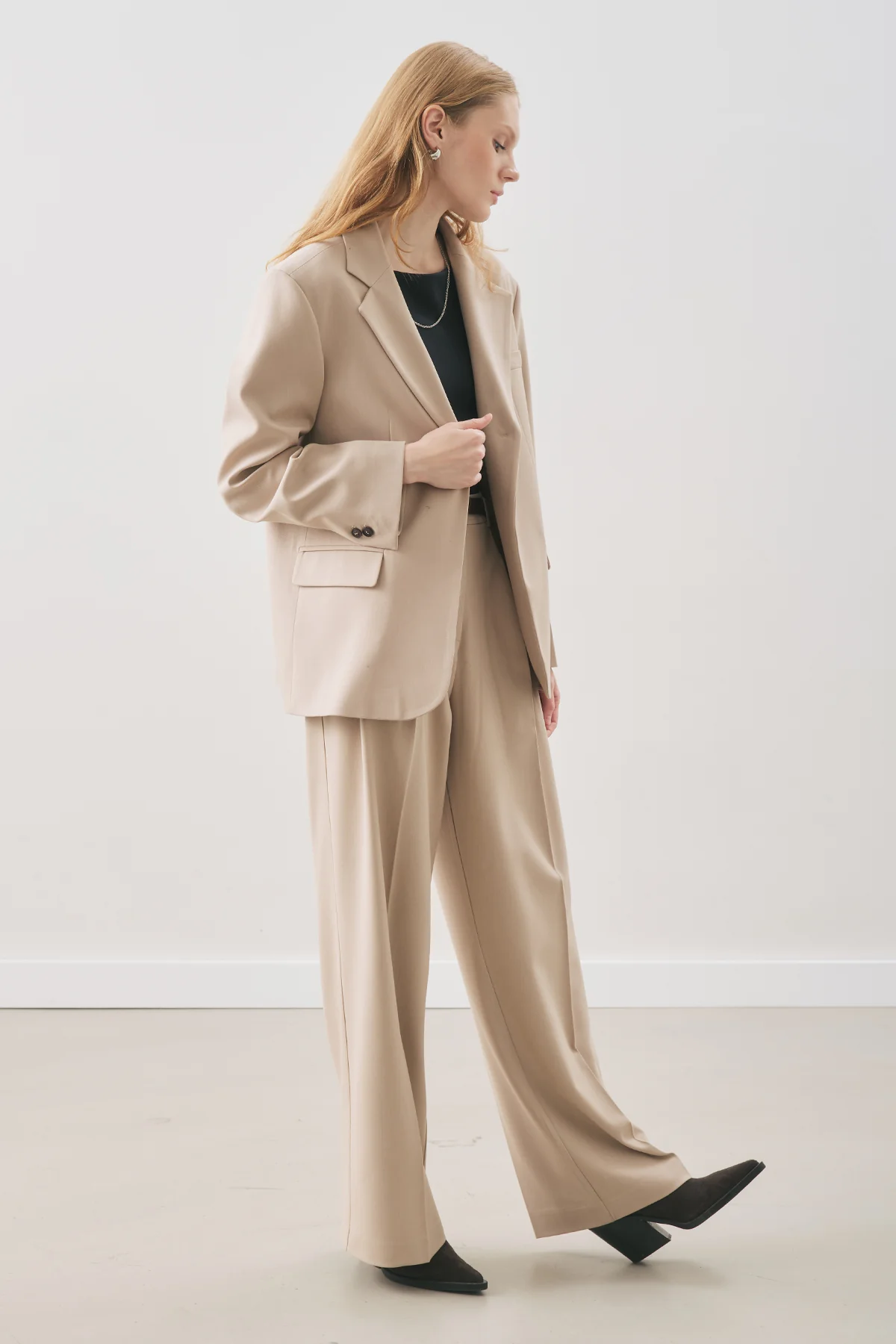 Dina Pleated Trousers Beige