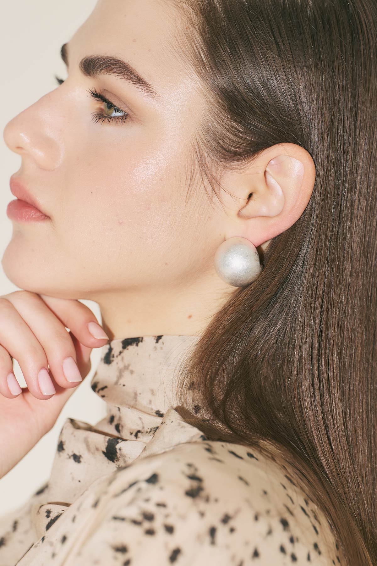 Dot Earrings Silver - Image 2