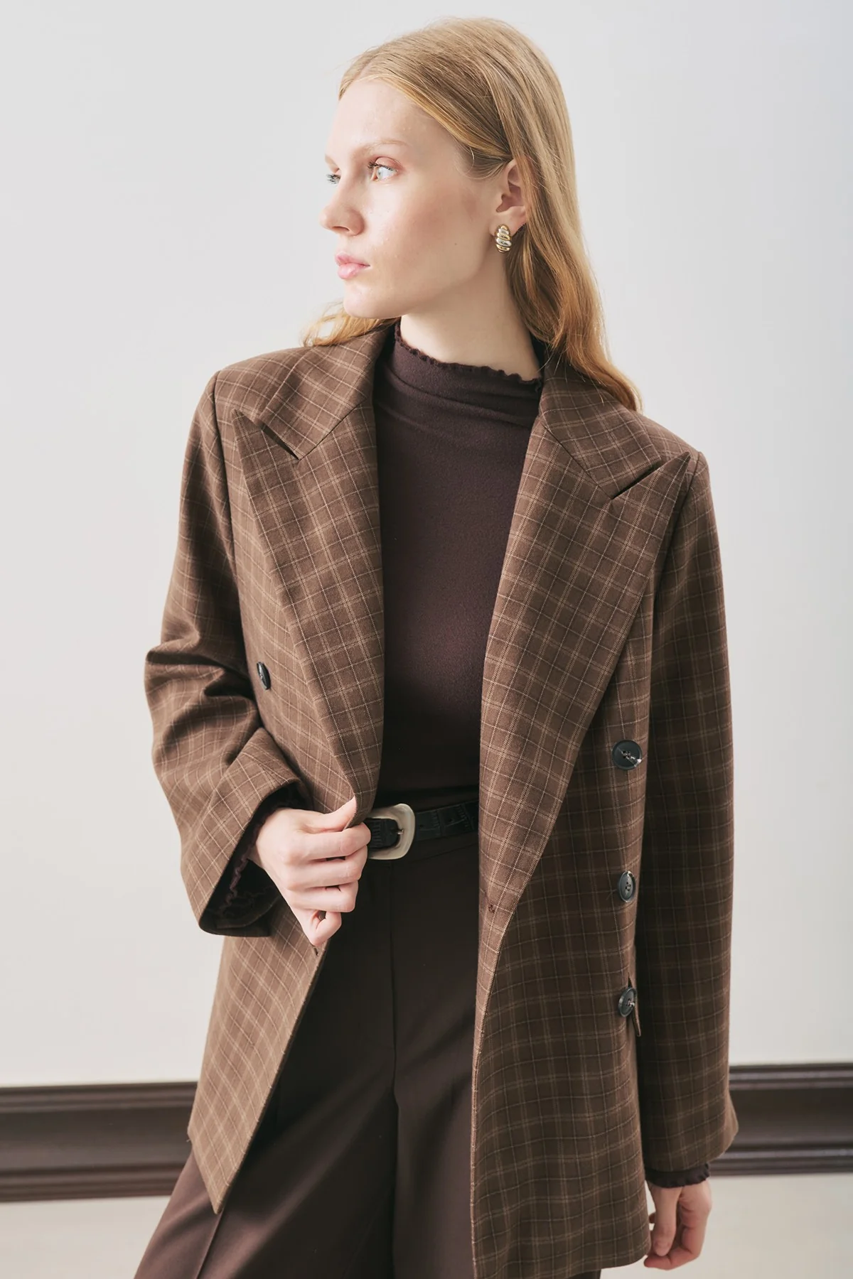 Double-Breasted Checked Blazer Brown - Image 5
