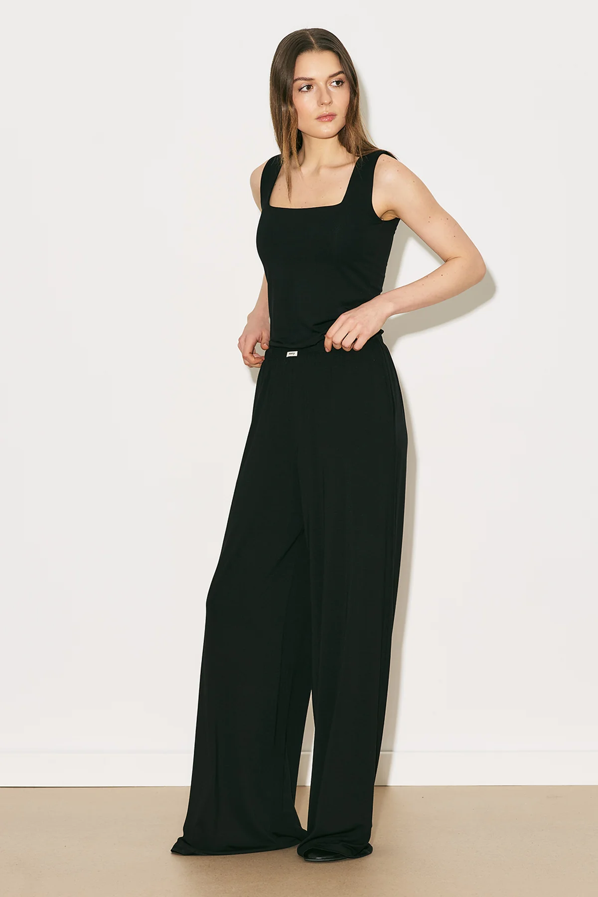 Easy Wide Leg Relaxed Trousers Black - Image 4