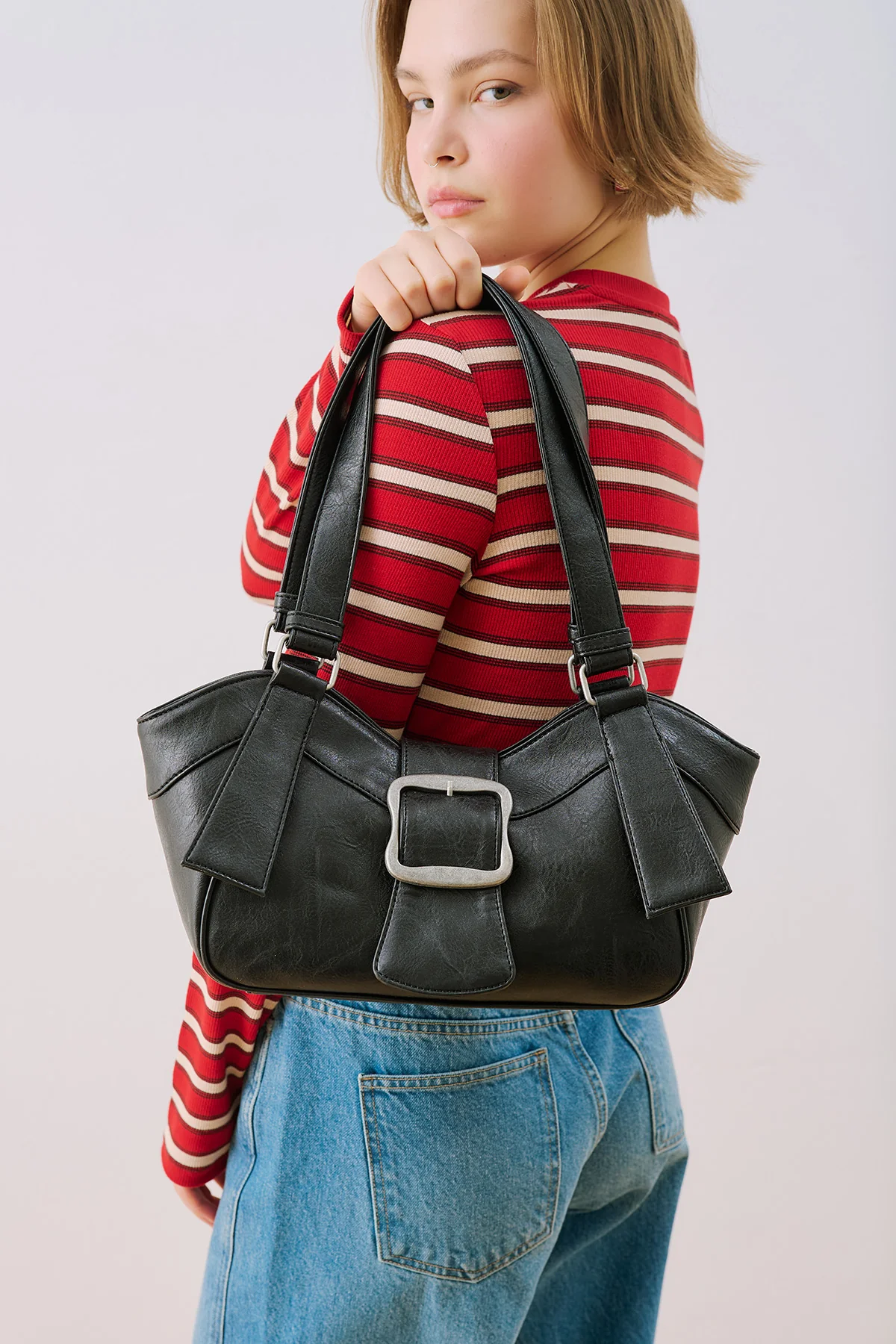 Elena Bag With Statement Buckle Black - Image 3