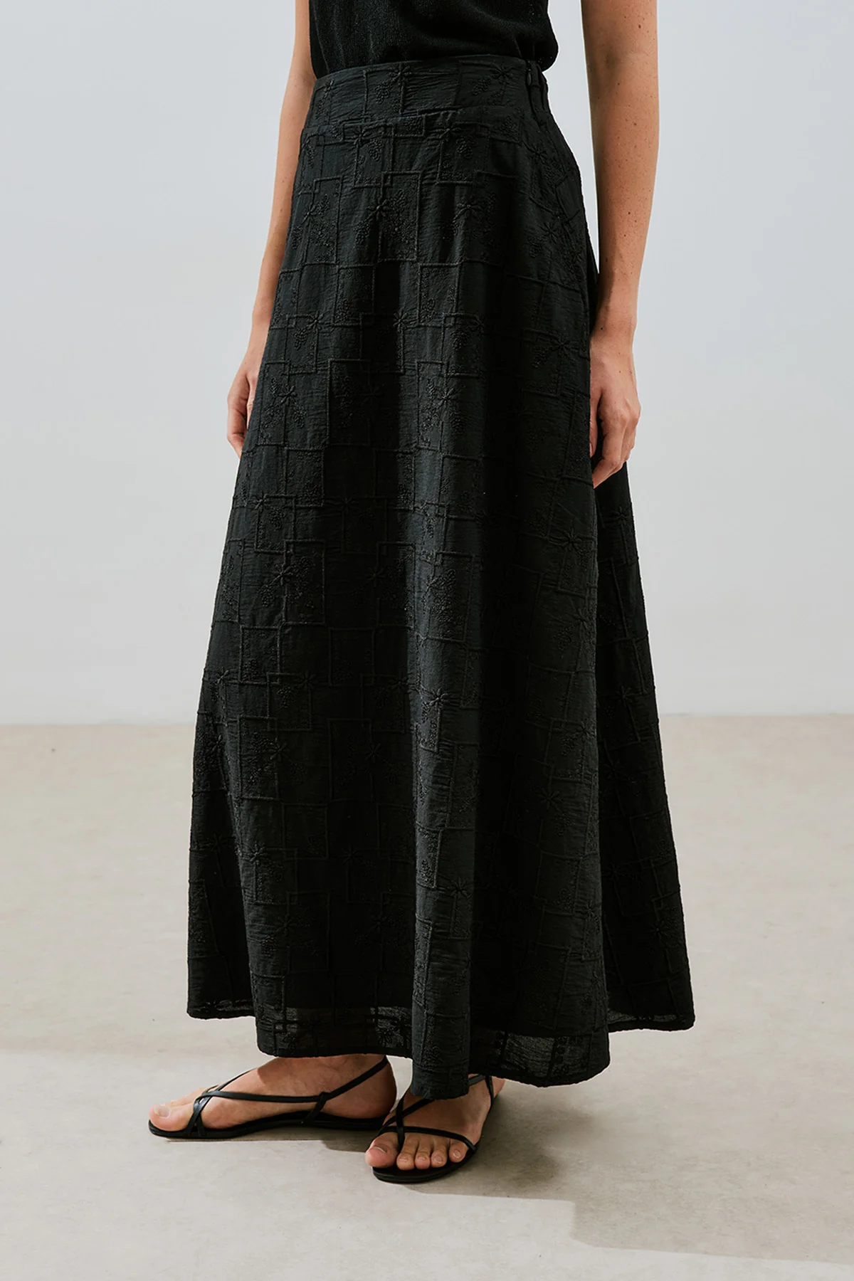 Embroidered Midi Skirt Black - Image 4