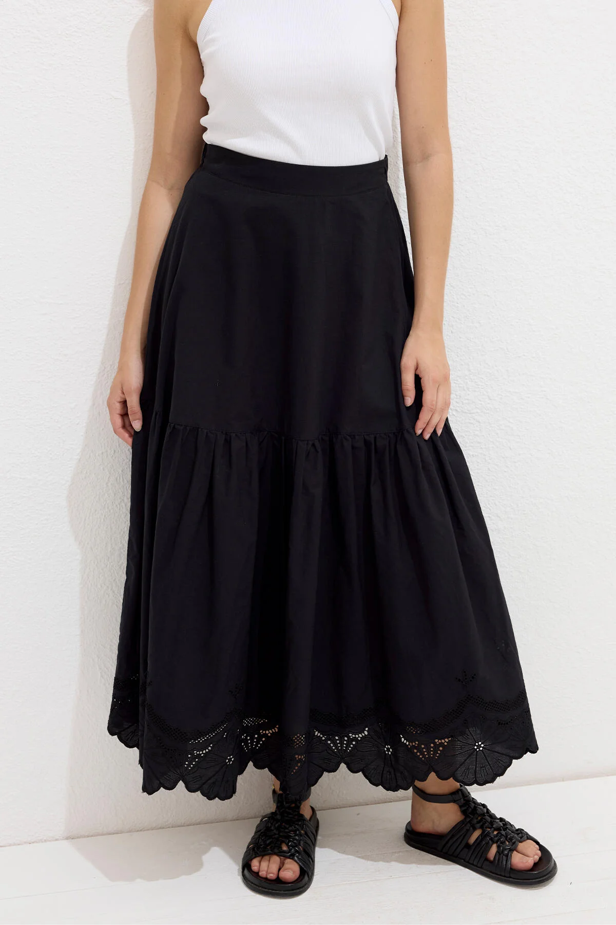 Embroidered Skirt Black - Image 2