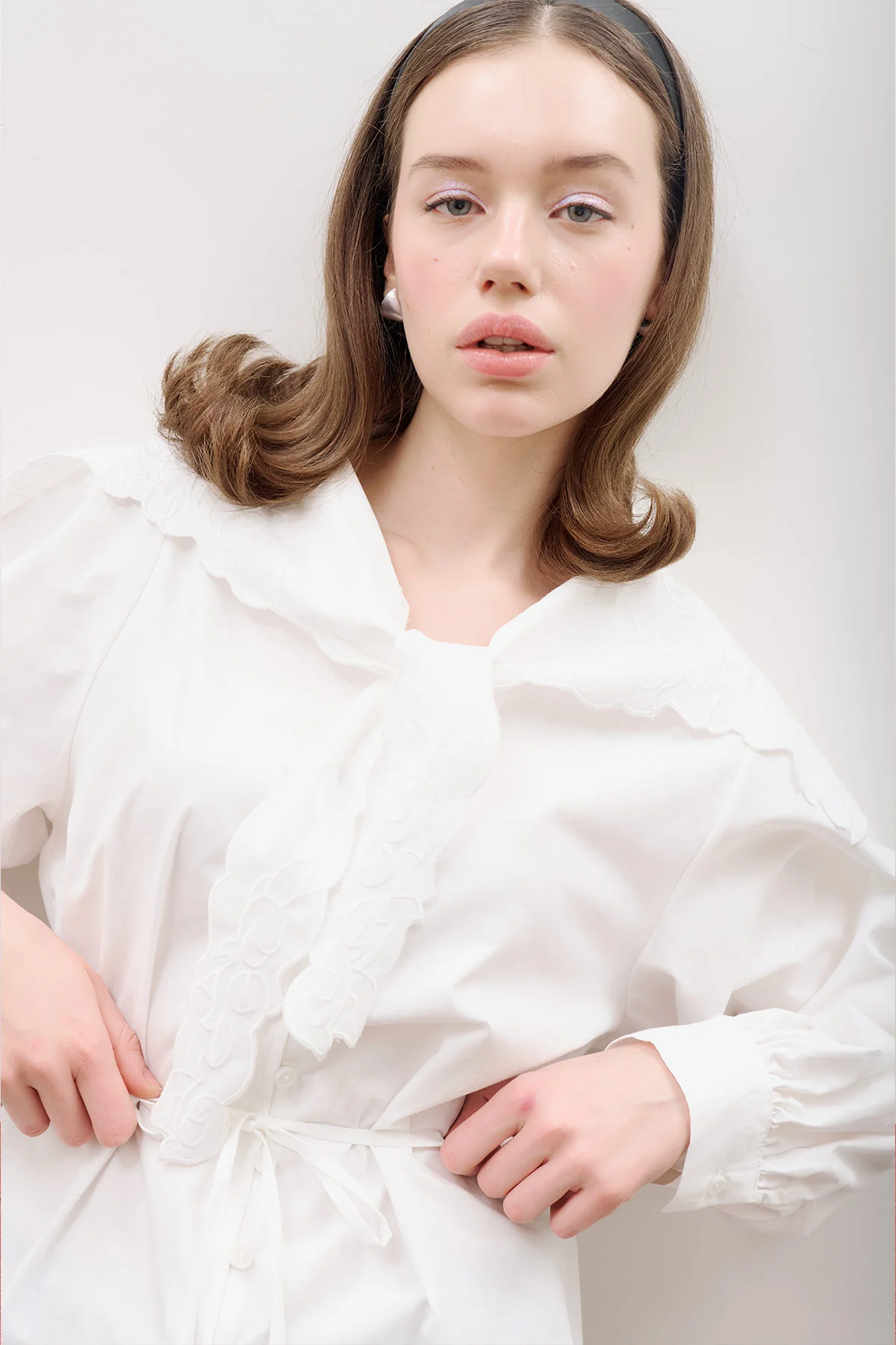 Embroidered Wide-Collar Shirt Ecru - Image 4