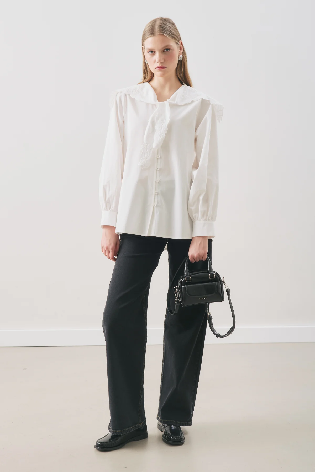 Embroidered Wide-Collar Shirt Ecru - Image 8