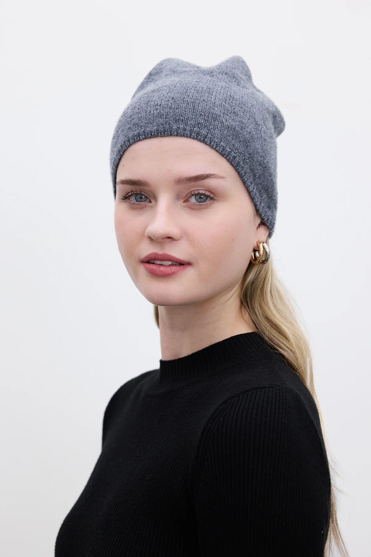 Fine Knit Beanie Grey - Image 3