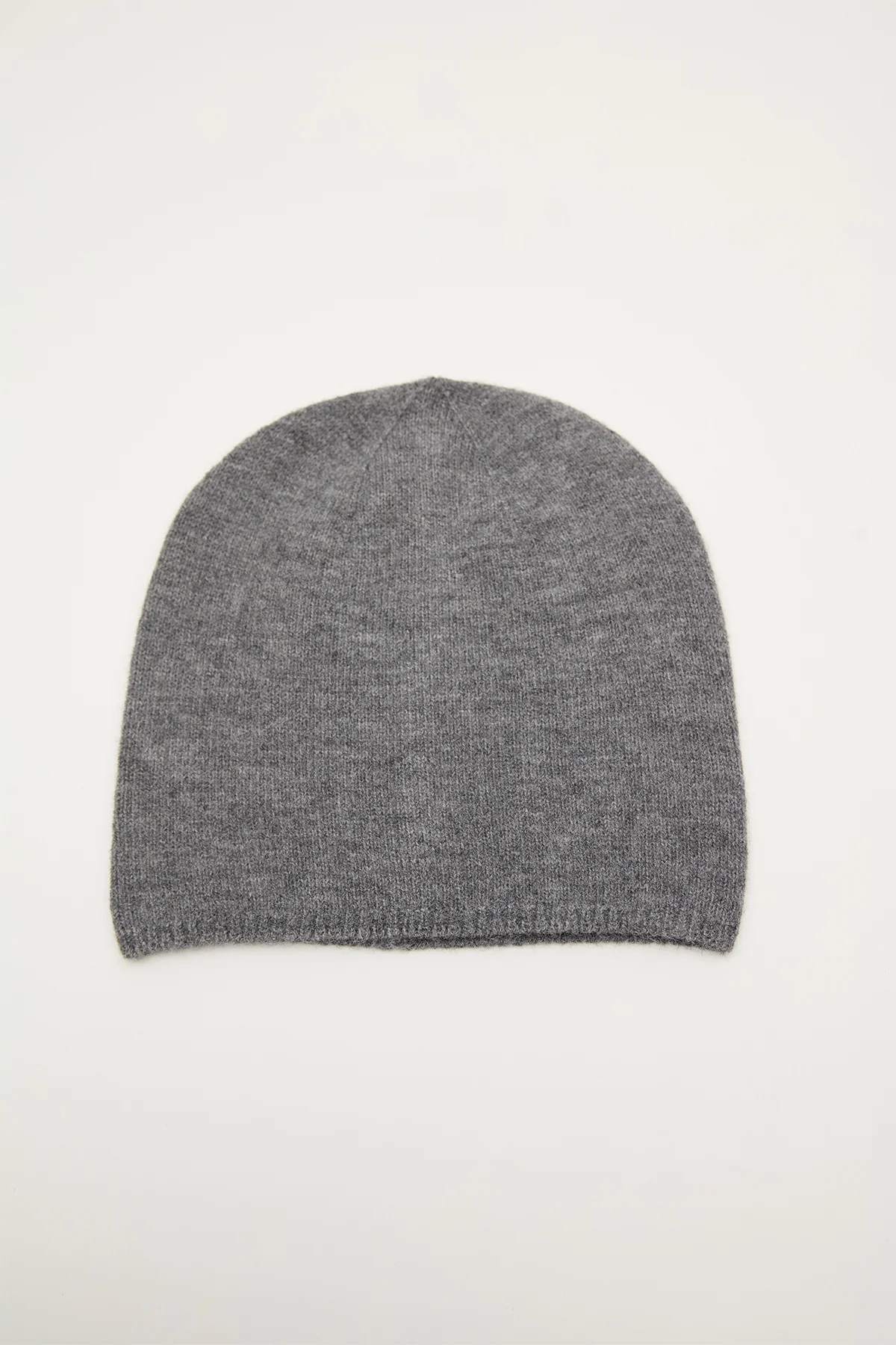 Fine Knit Beanie Grey - Image 4