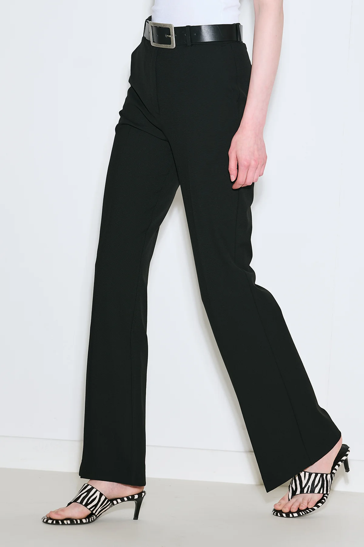Flared Classic Pants Black - Image 7