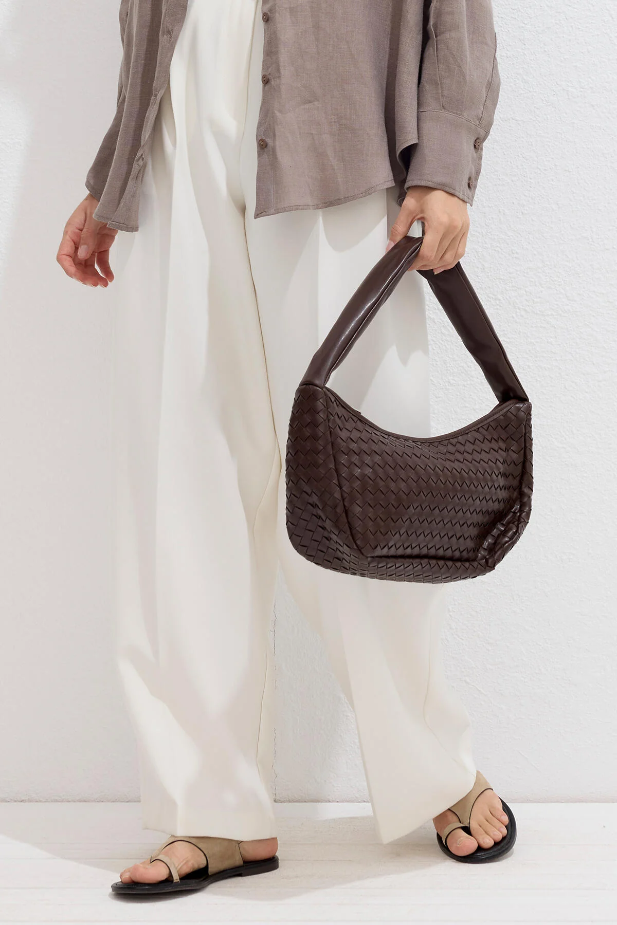 Frances Woven Oval Bag Dark Brown - Image 4