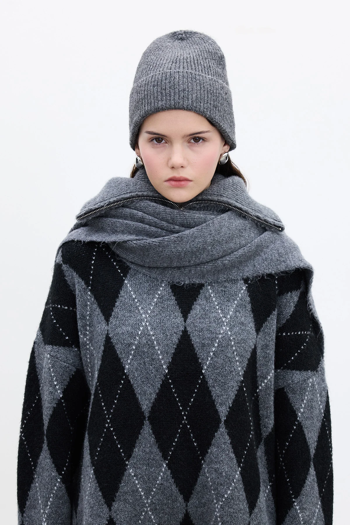 High-Neck Cape Scarf Anthracite - Image 4