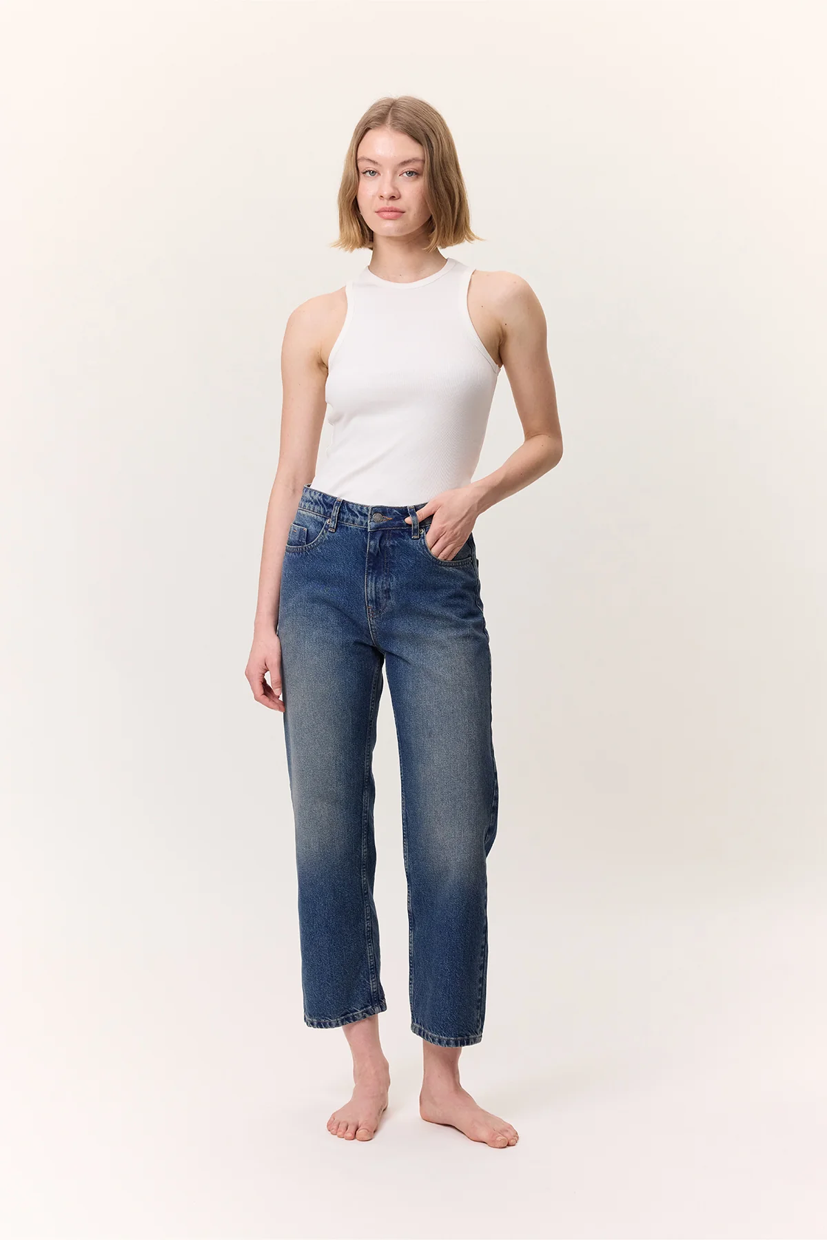 High-Waist Straight-Fit Jeans Blue - Image 3