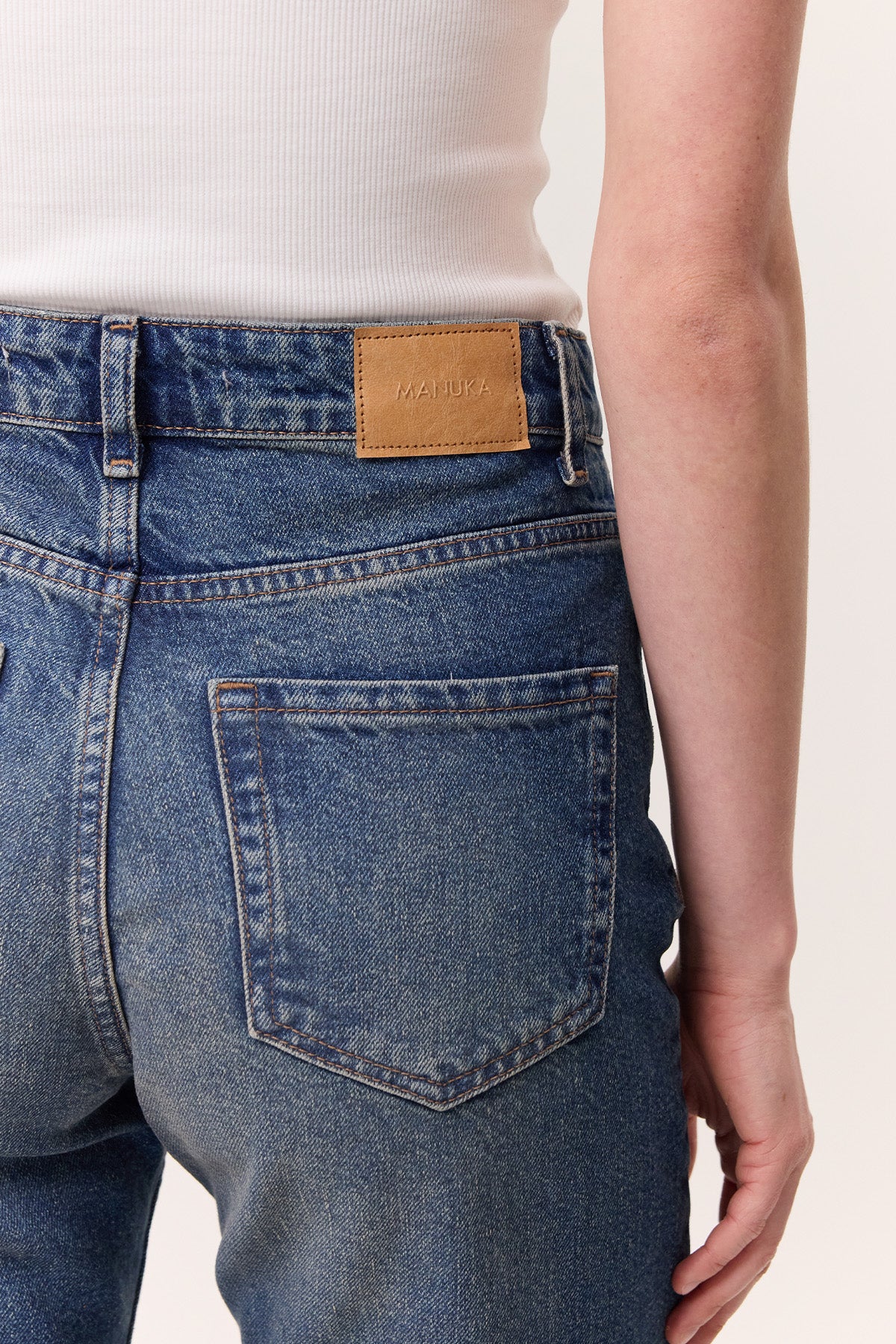 High-Waist Straight-Fit Jeans Blue - Image 6
