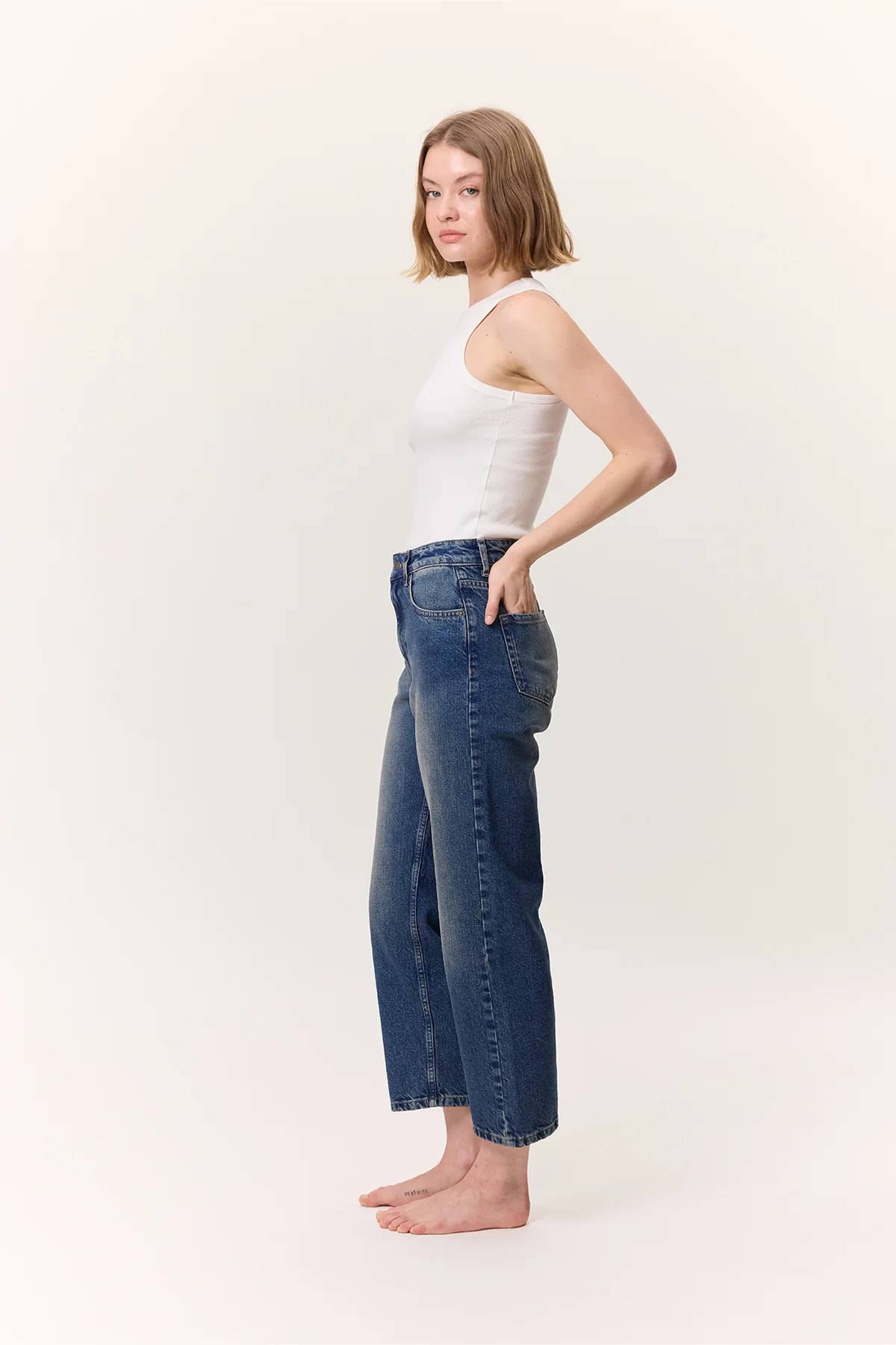 High-Waist Straight-Fit Jeans Blue - Image 7