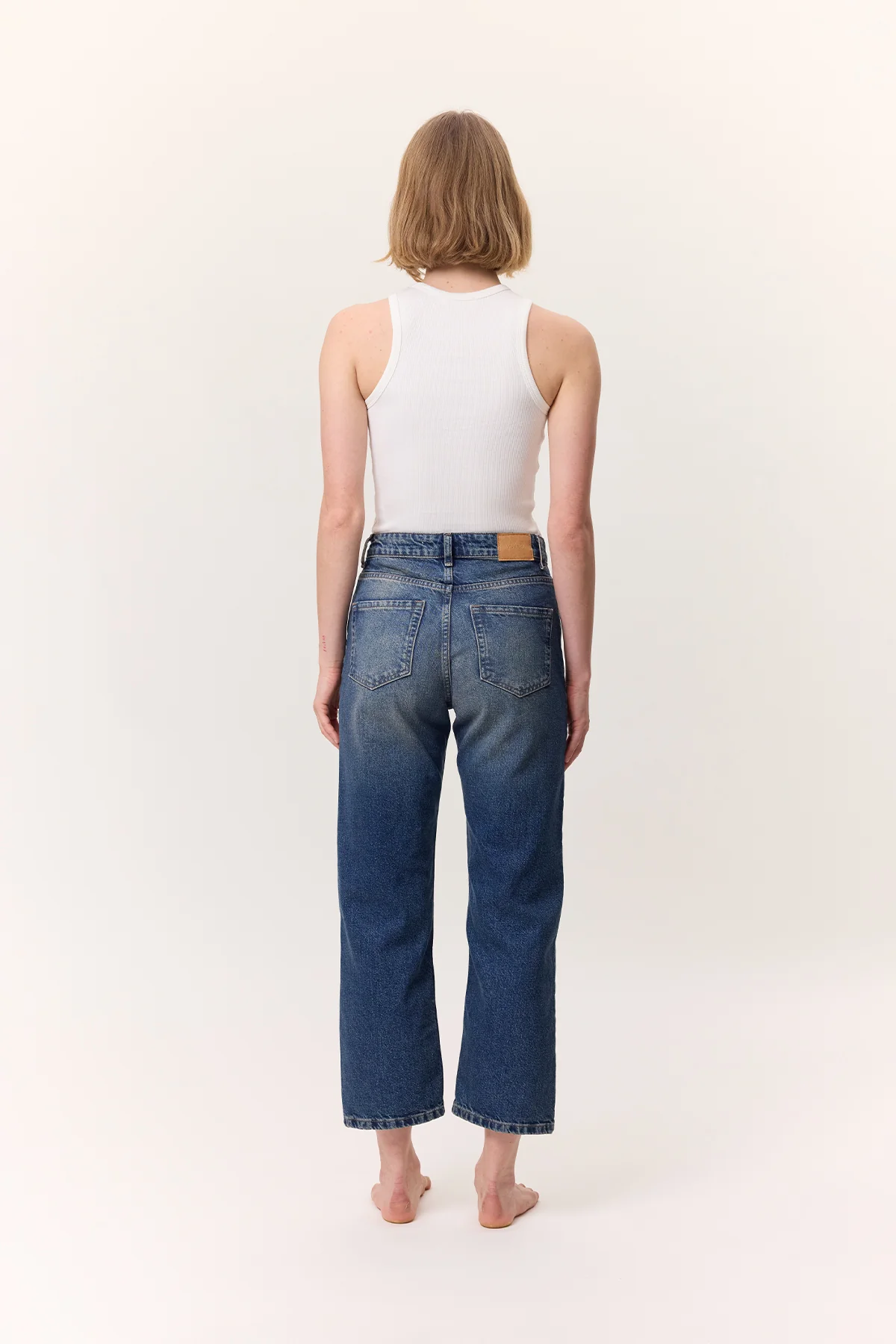 High-Waist Straight-Fit Jeans Blue - Image 8