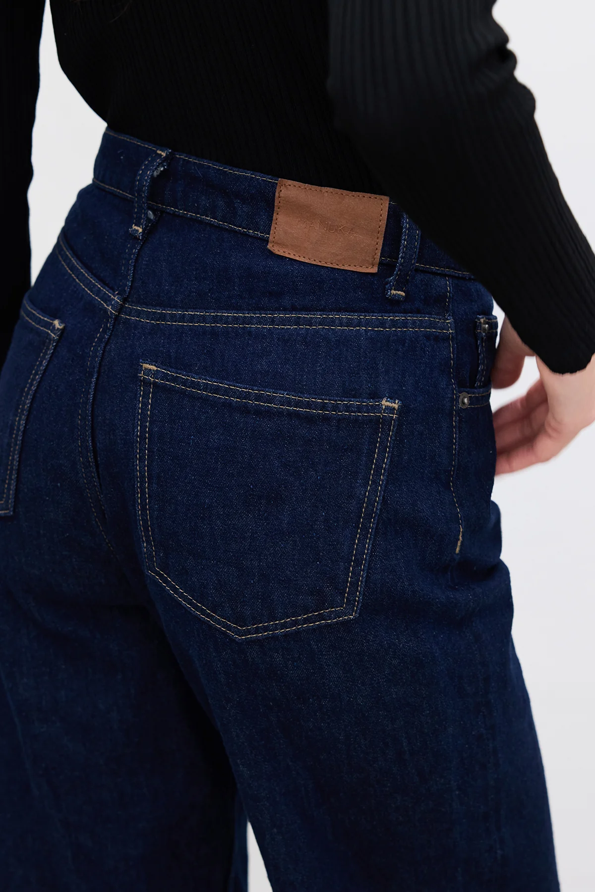 High-Waist Wide-Leg Jeans Dark Blue - Image 6