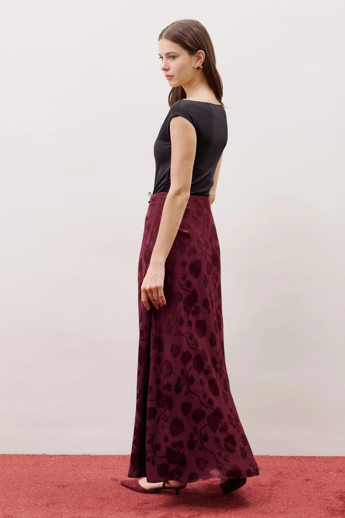 Jacquard Satin Skirt Burgundy - Image 3